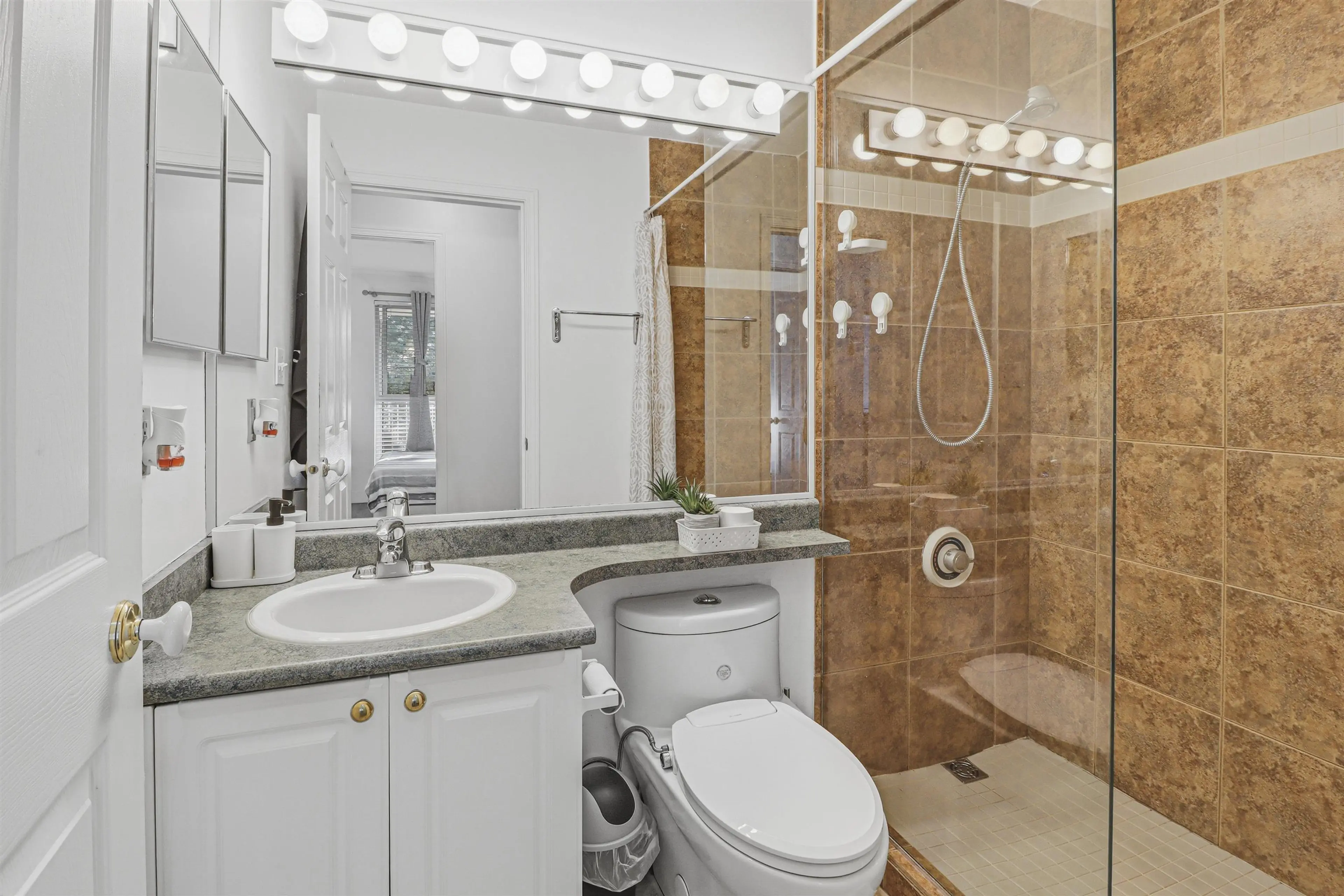 Property at #411 13733 74 AVENUE, Surrey, BC