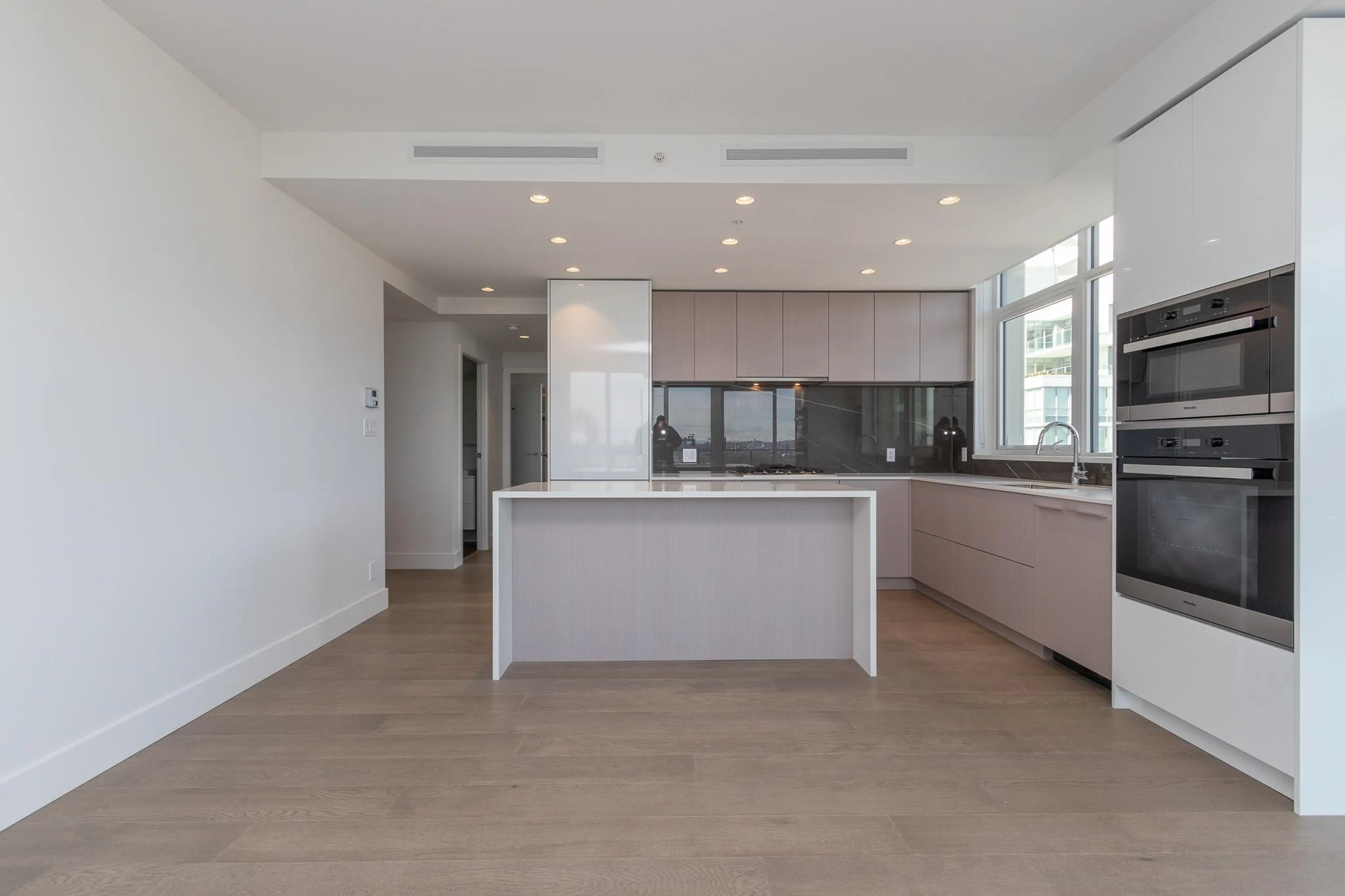 Property at #1701 1632 LIONS GATE LANE, North Vancouver, BC