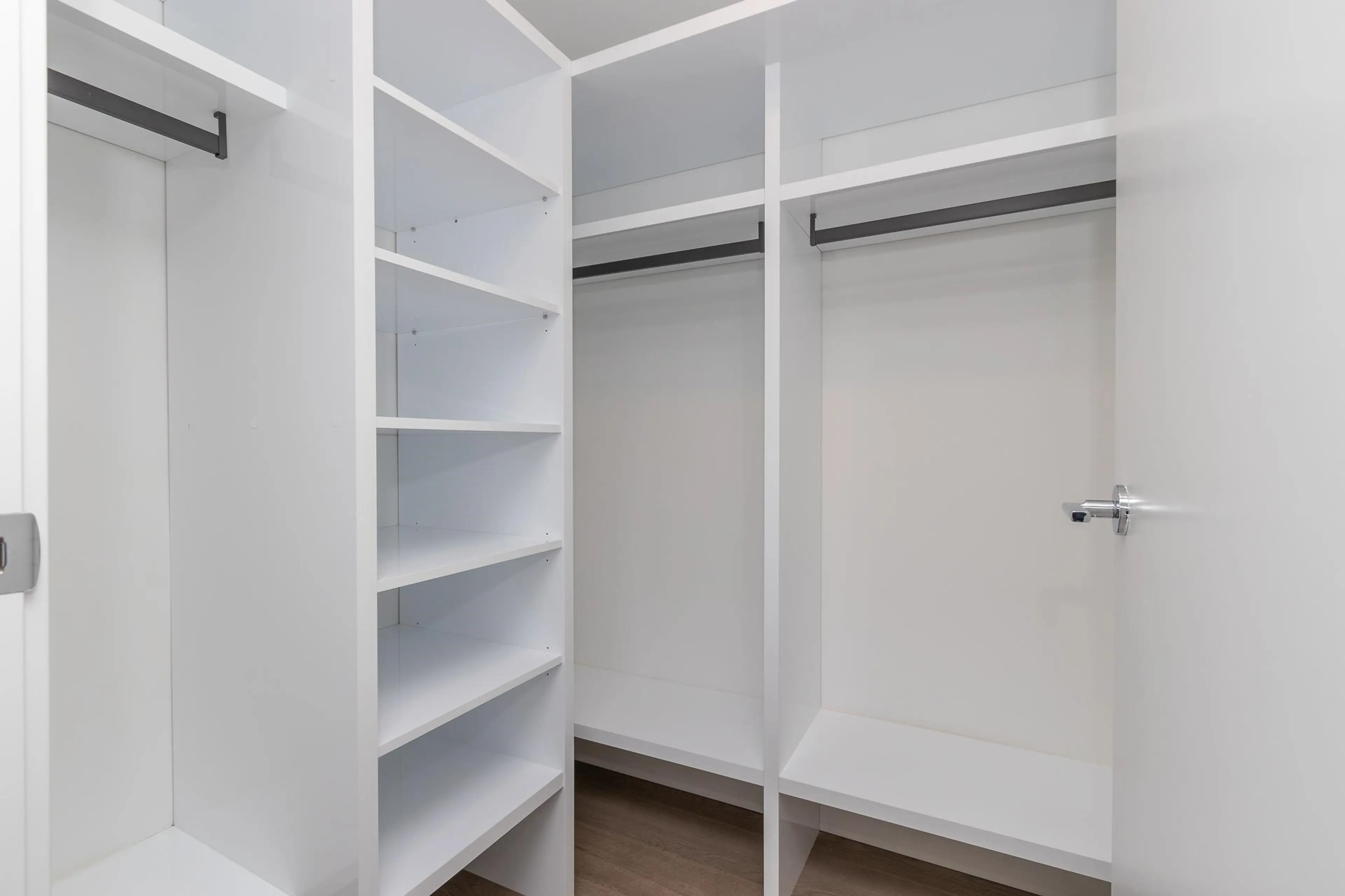 Property at #1701 1632 LIONS GATE LANE, North Vancouver, BC