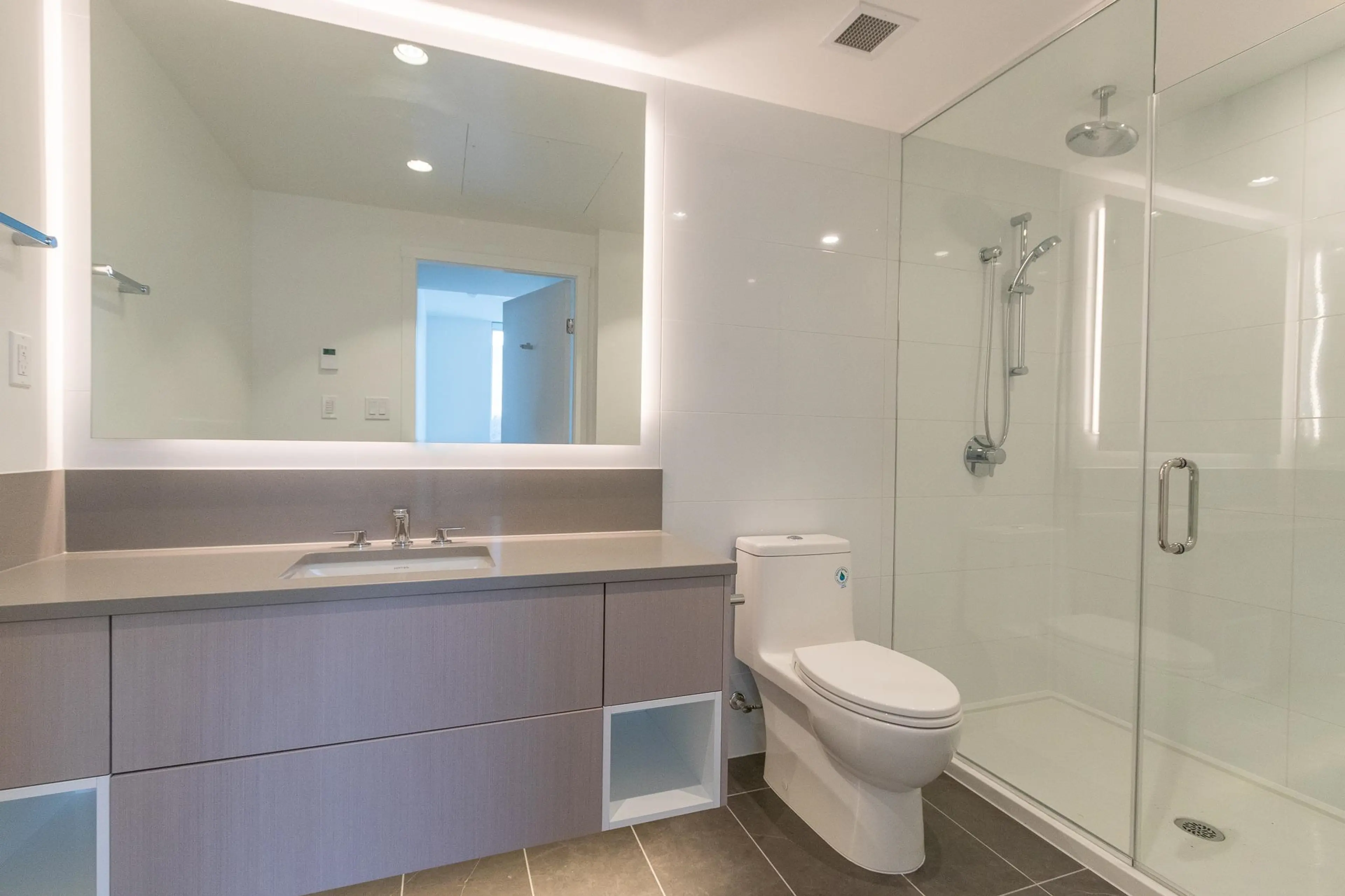 Property at #1701 1632 LIONS GATE LANE, North Vancouver, BC