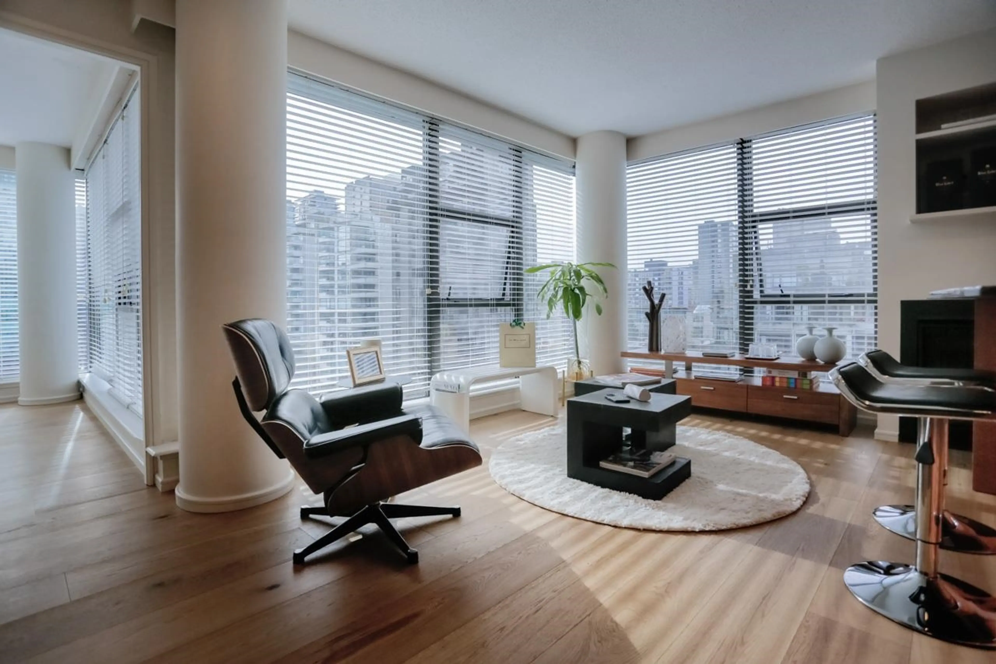 Property at #1001 1723 ALBERNI STREET, Vancouver, BC