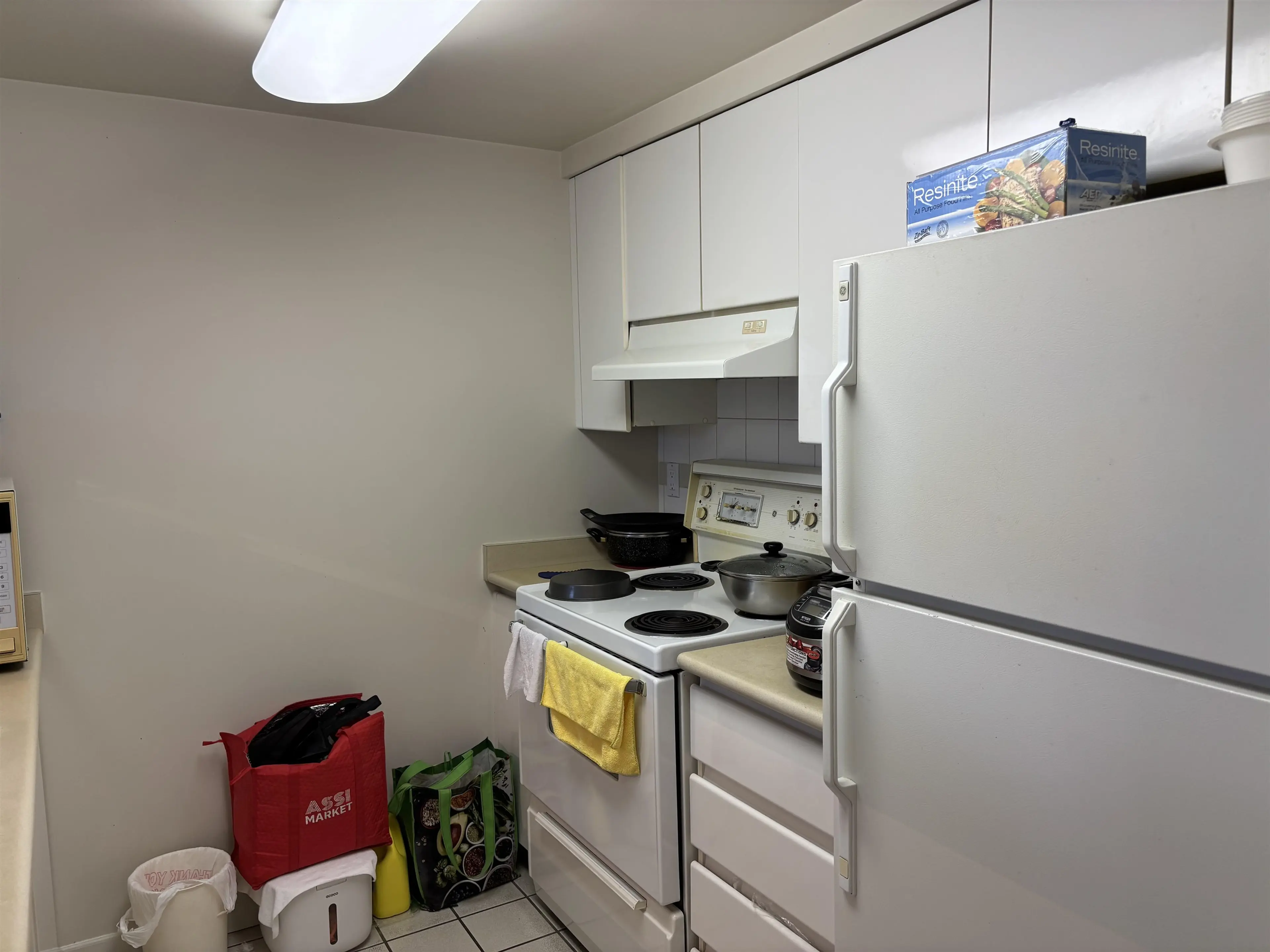 Property at #1007 9633 MANCHESTER DRIVE, Burnaby, BC