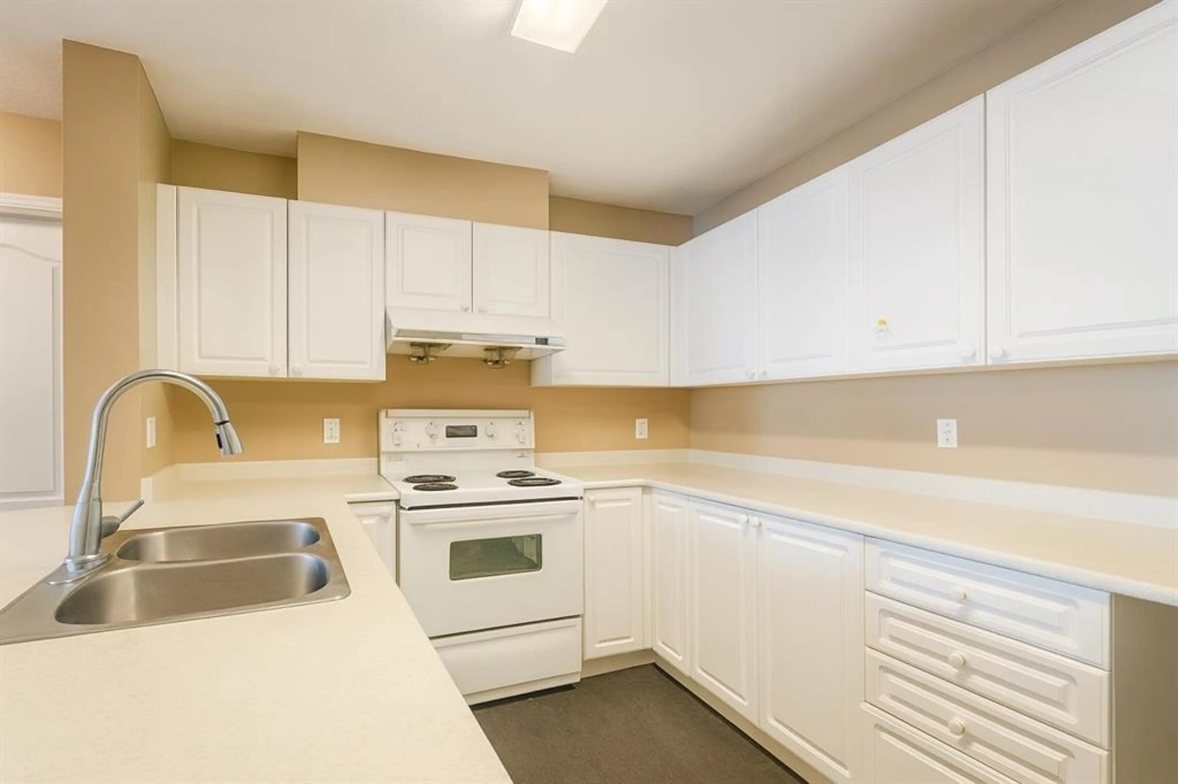 Property at #412 5880 DOVER CRESCENT, Richmond, BC