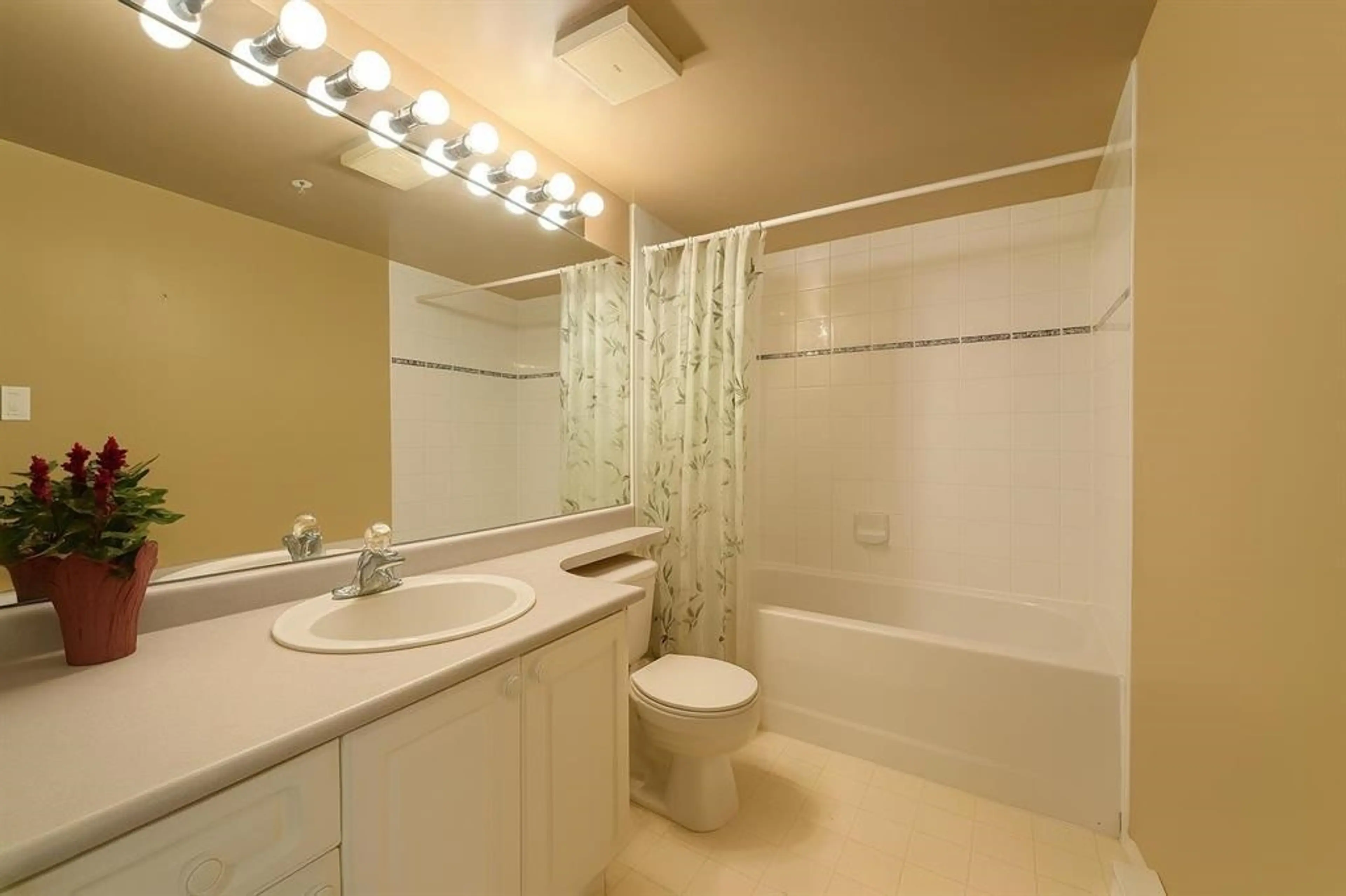 Property at #412 5880 DOVER CRESCENT, Richmond, BC