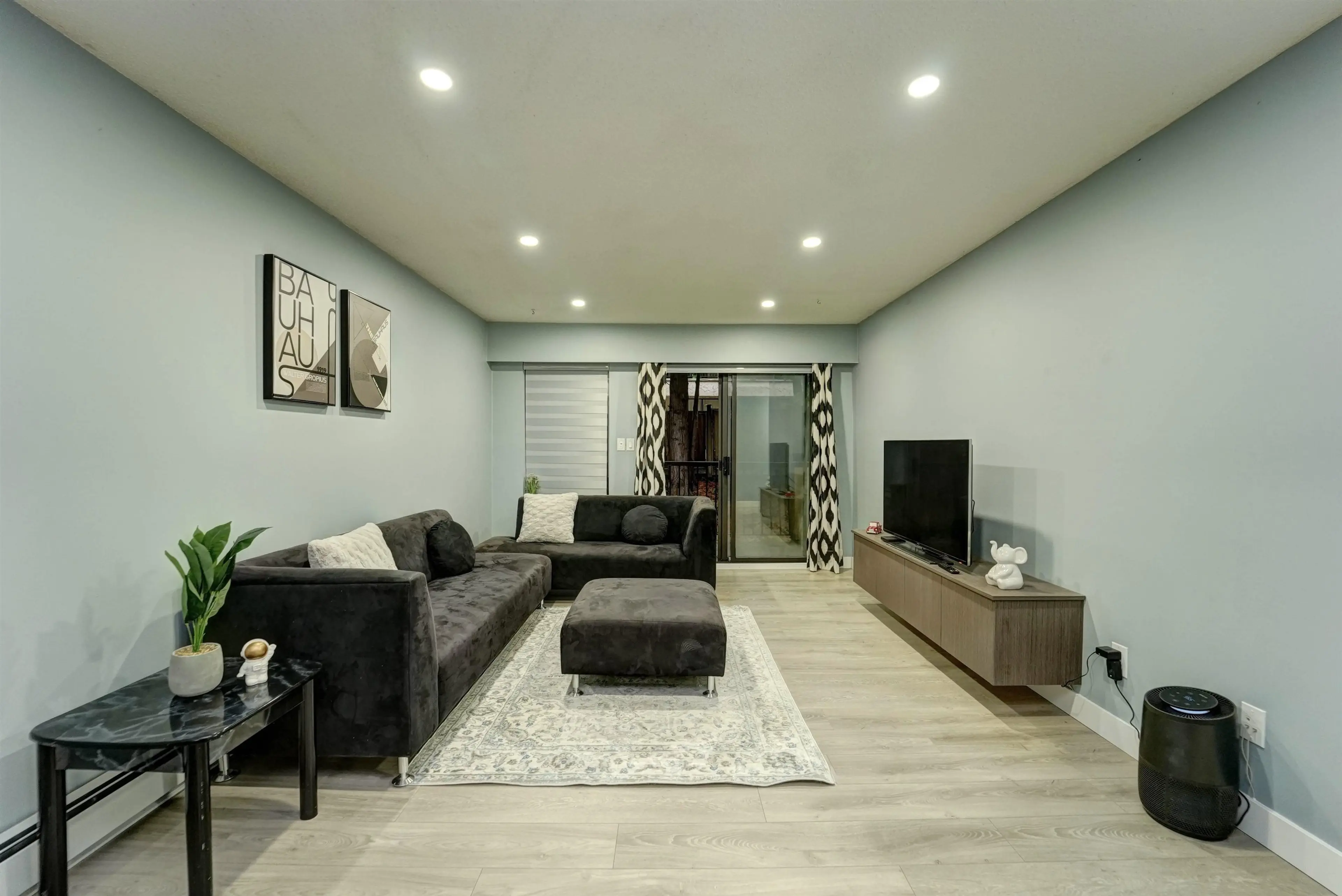 Property at #202 33450 GEORGE FERGUSON WAY, Abbotsford, BC