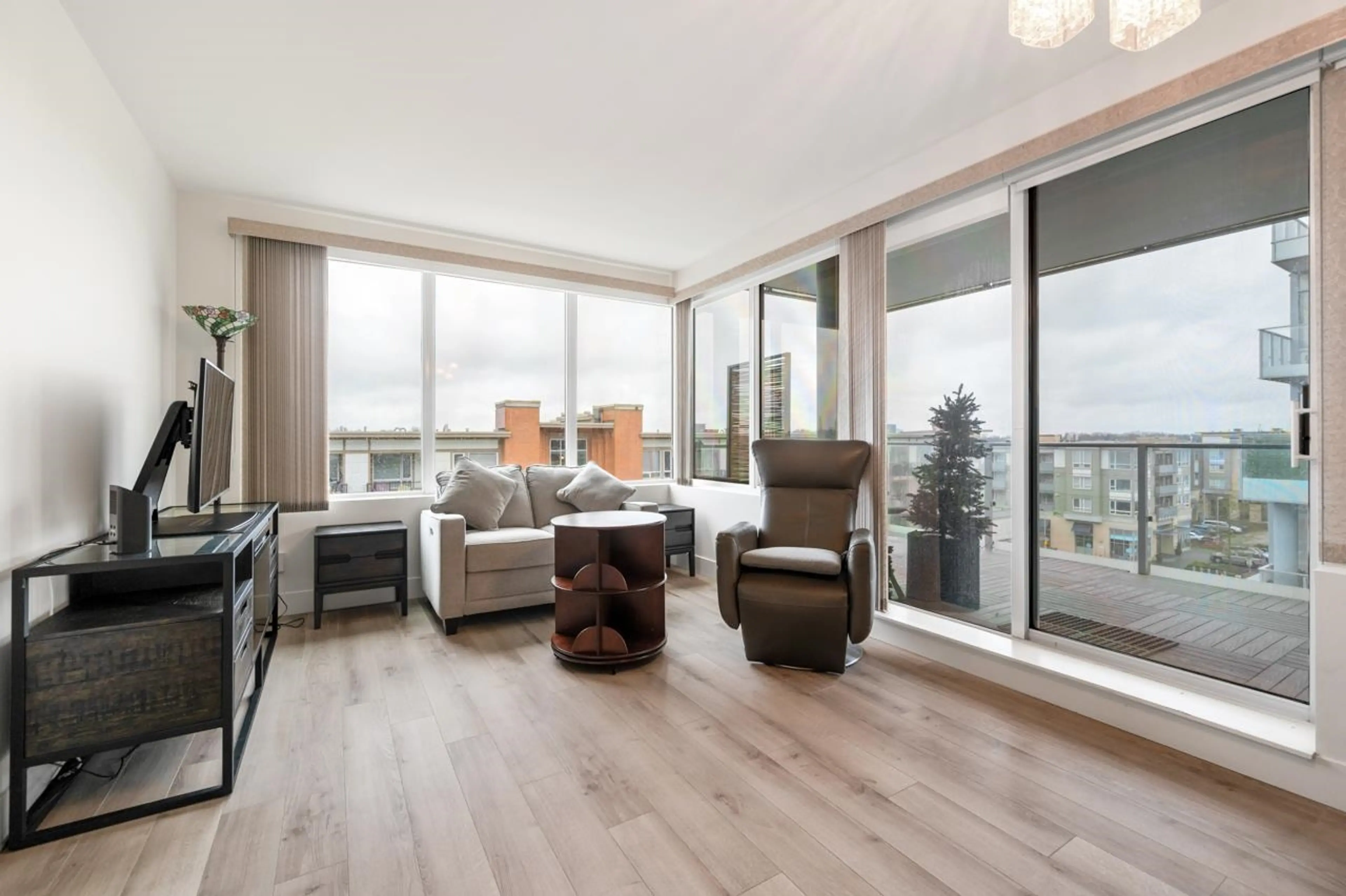 Property at #717 10788 NO. 5 ROAD, Richmond, BC