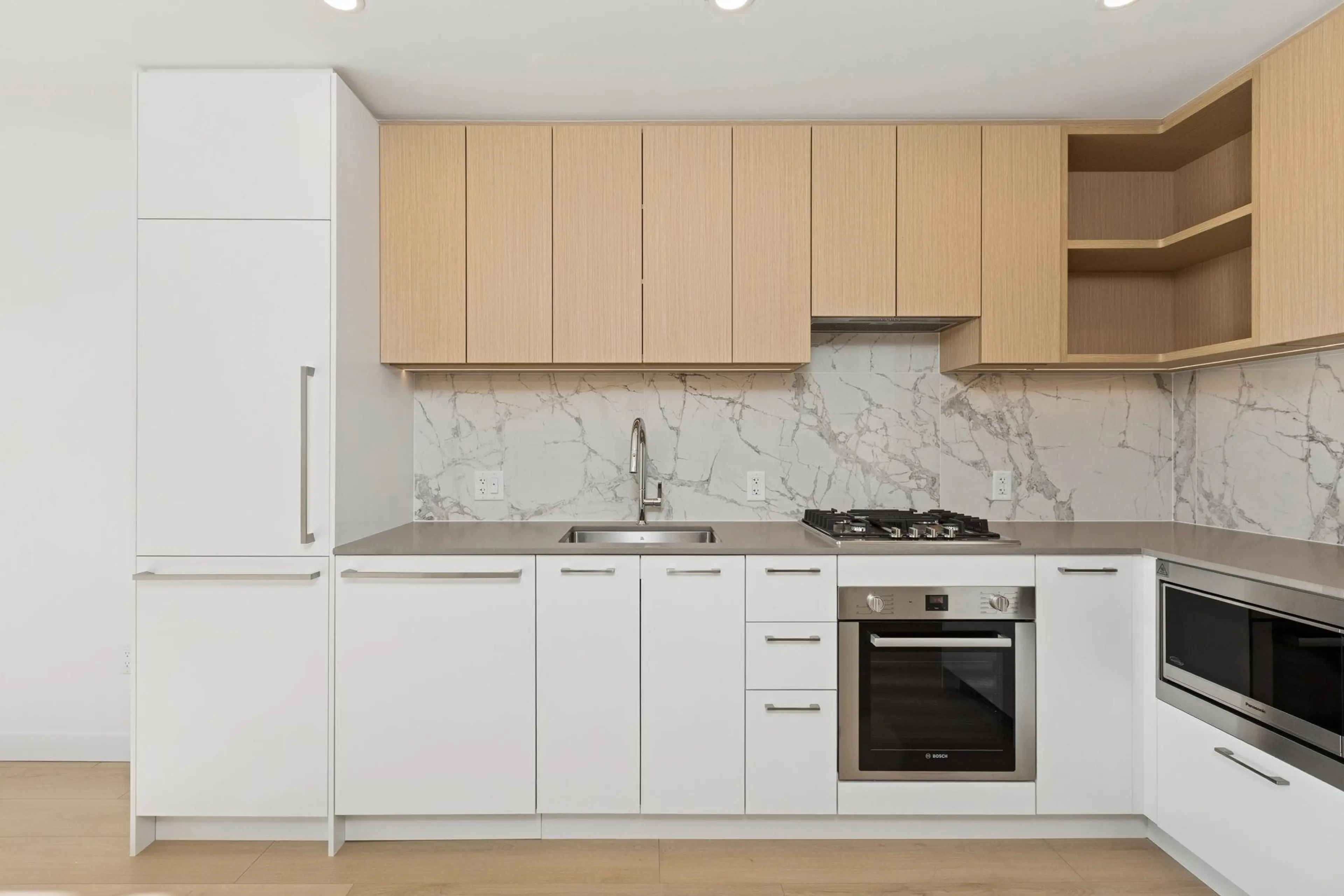 Property at #2302 6468 WILLINGDON AVENUE, Burnaby, BC