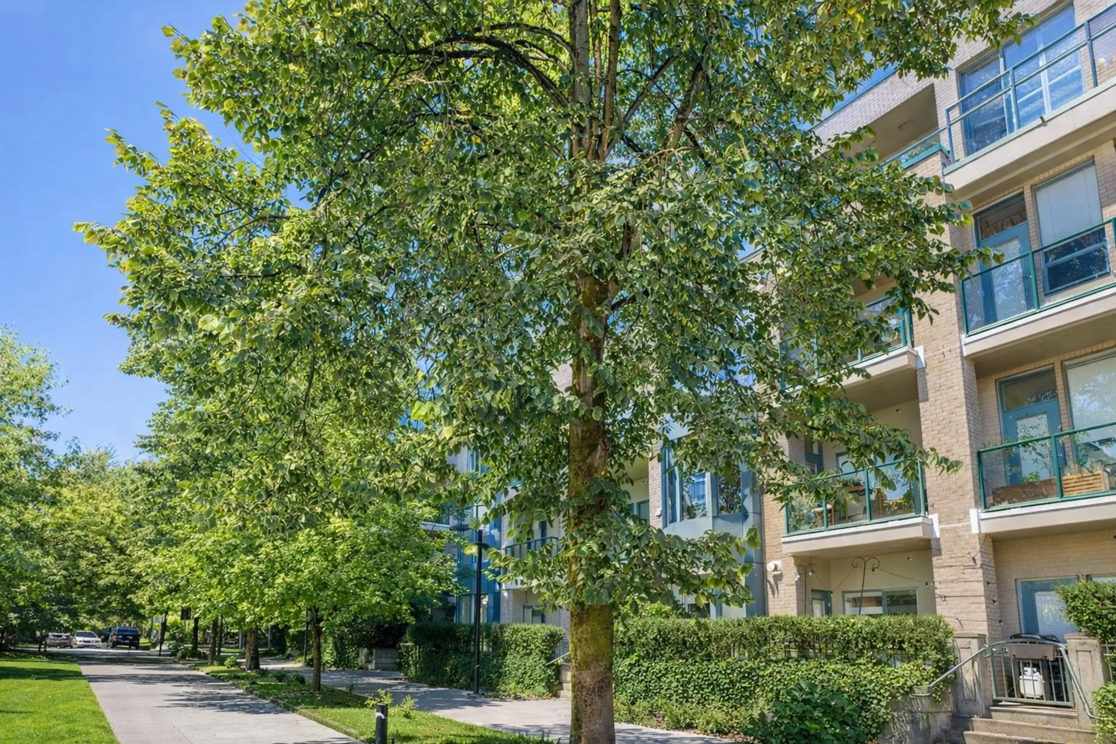 Property at #210 2028 W 11 AVENUE, Vancouver, BC