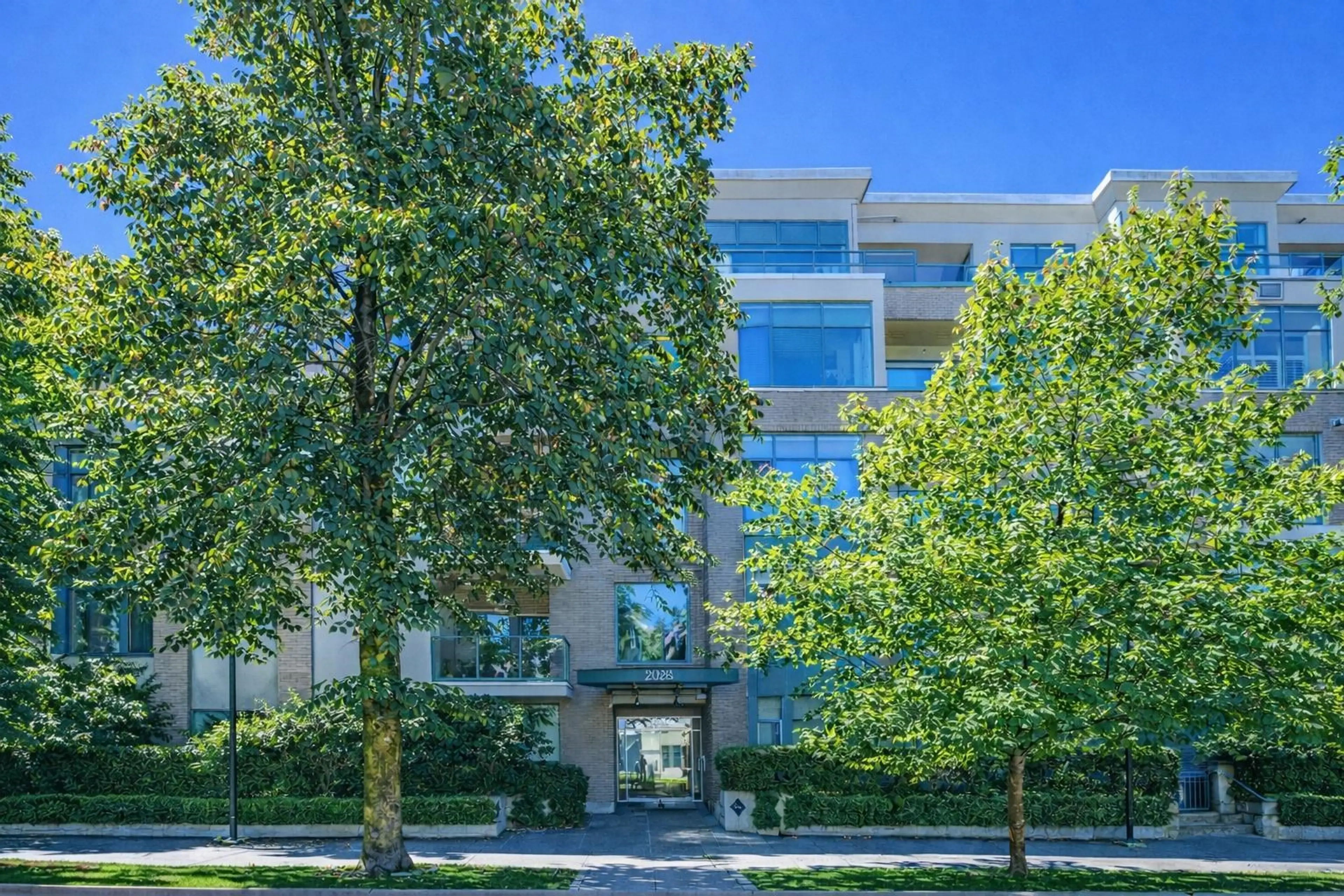 Property at #210 2028 W 11 AVENUE, Vancouver, BC