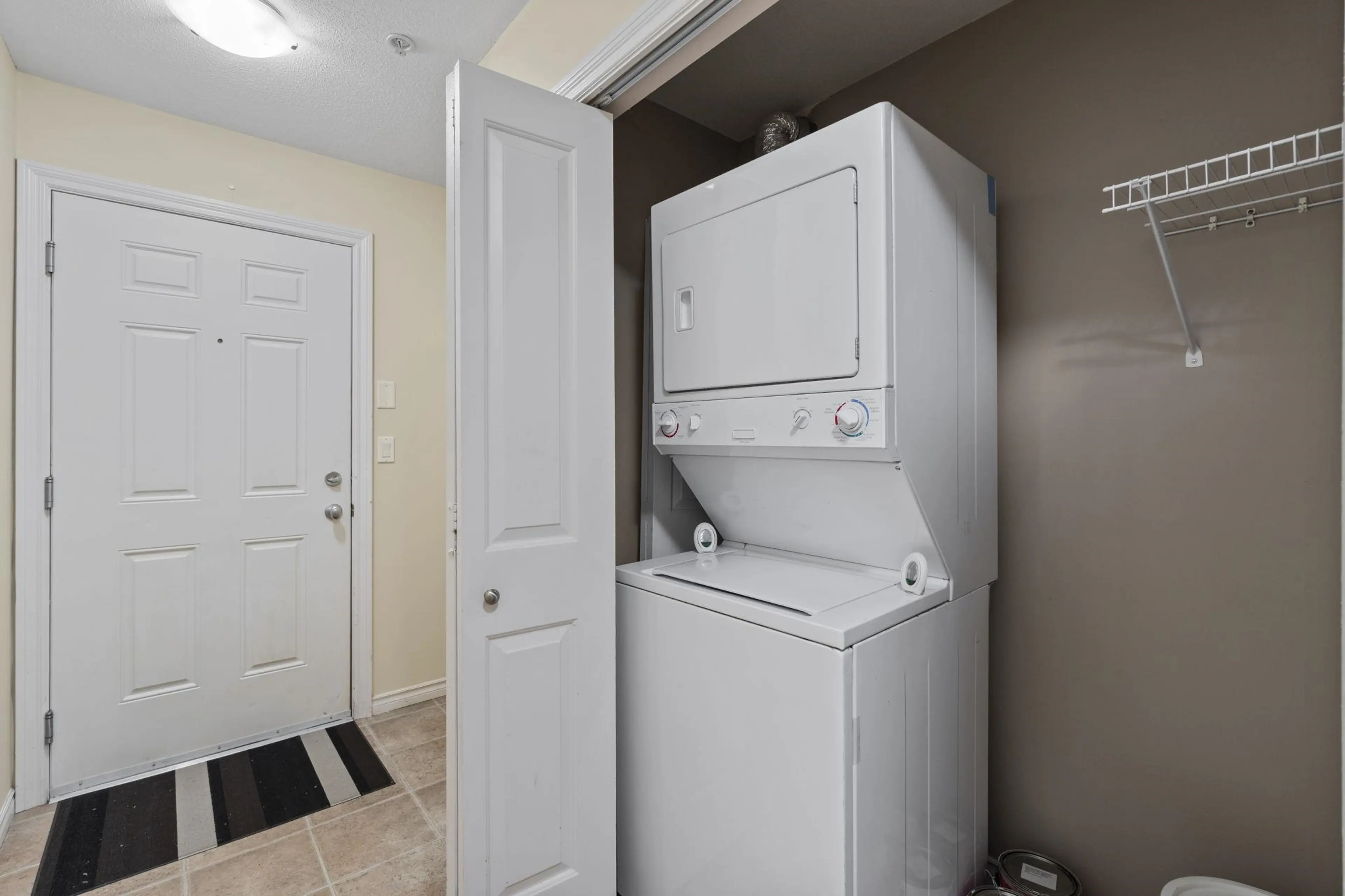 Property at #202 32063 MT WADDINGTON AVENUE, Abbotsford, BC