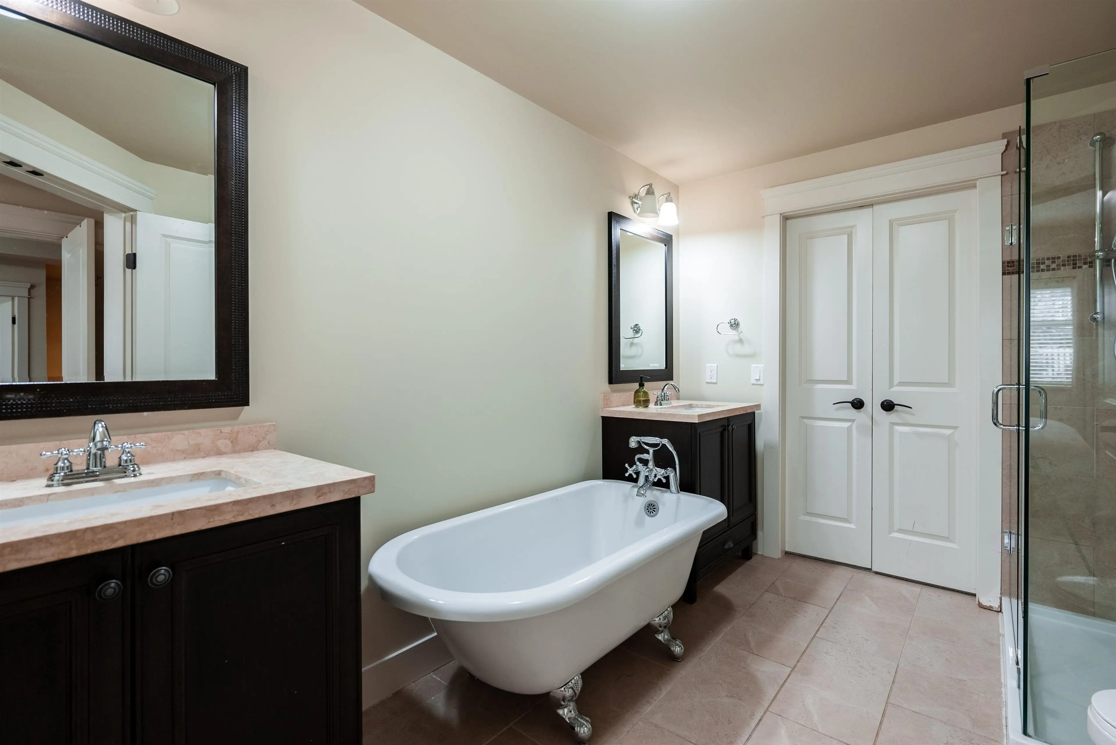 Property at #203 19530 65 AVENUE, Surrey, BC