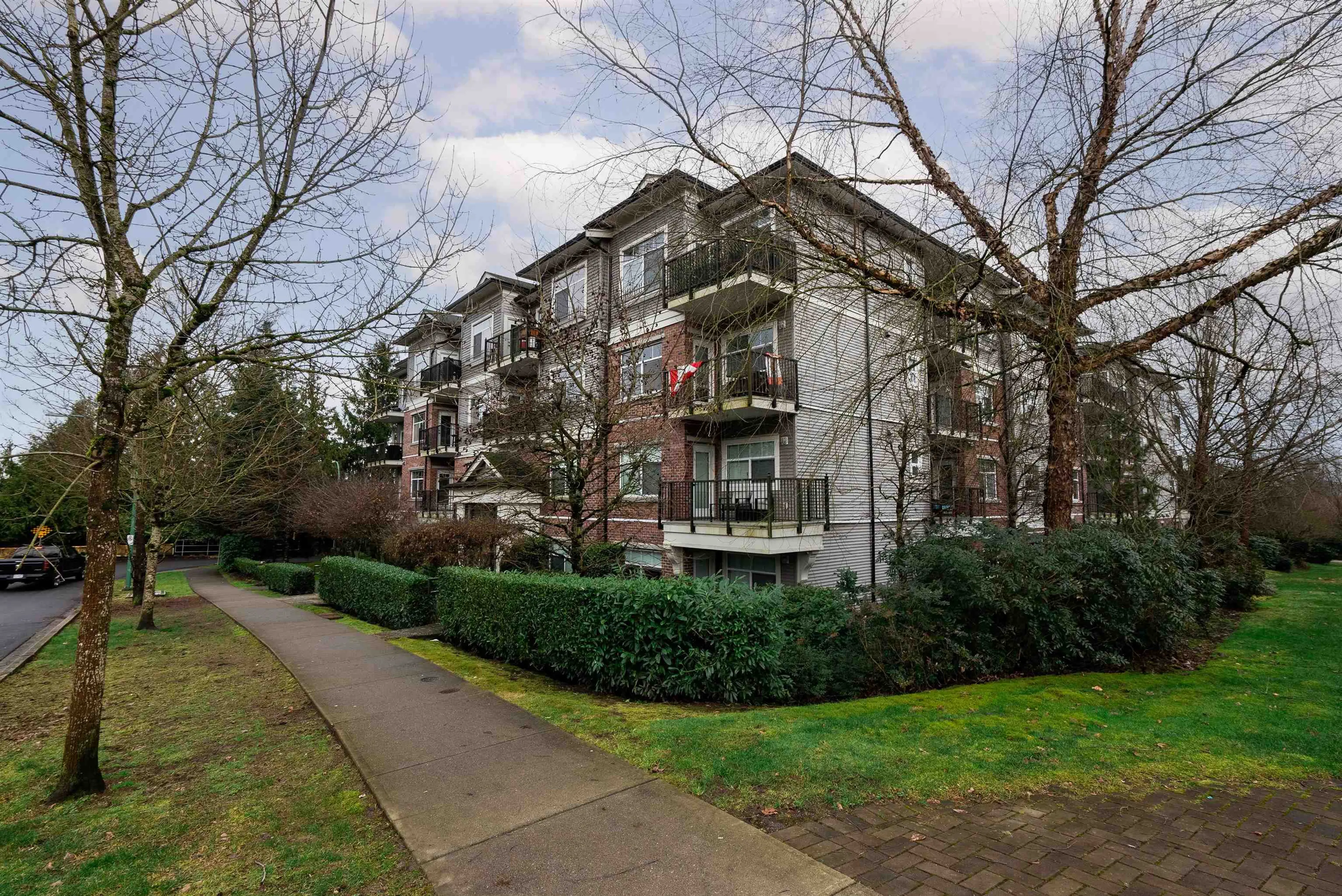 Property at #203 19530 65 AVENUE, Surrey, BC