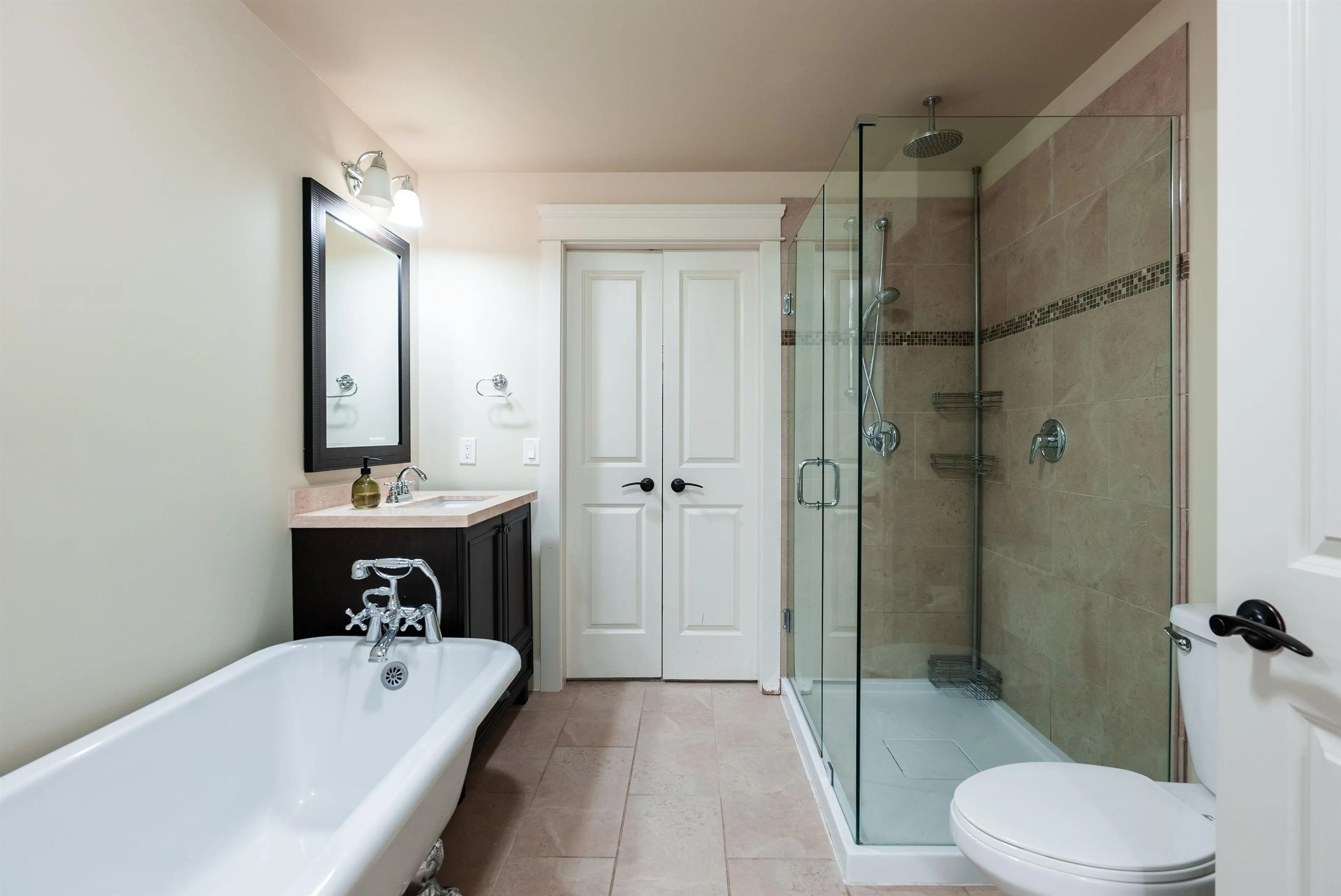 Property at #203 19530 65 AVENUE, Surrey, BC