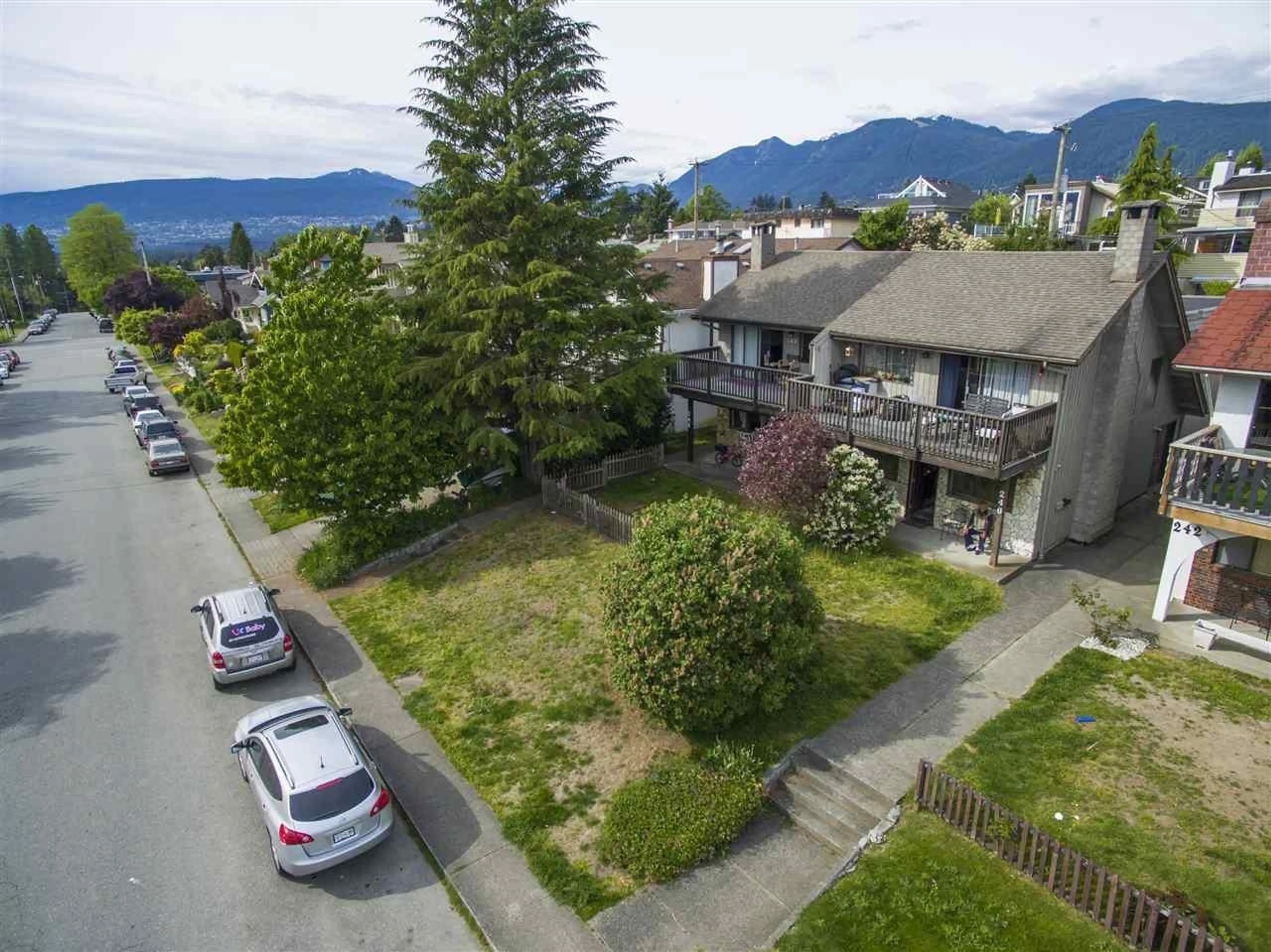 Property at 246 W 5TH STREET, North Vancouver, BC