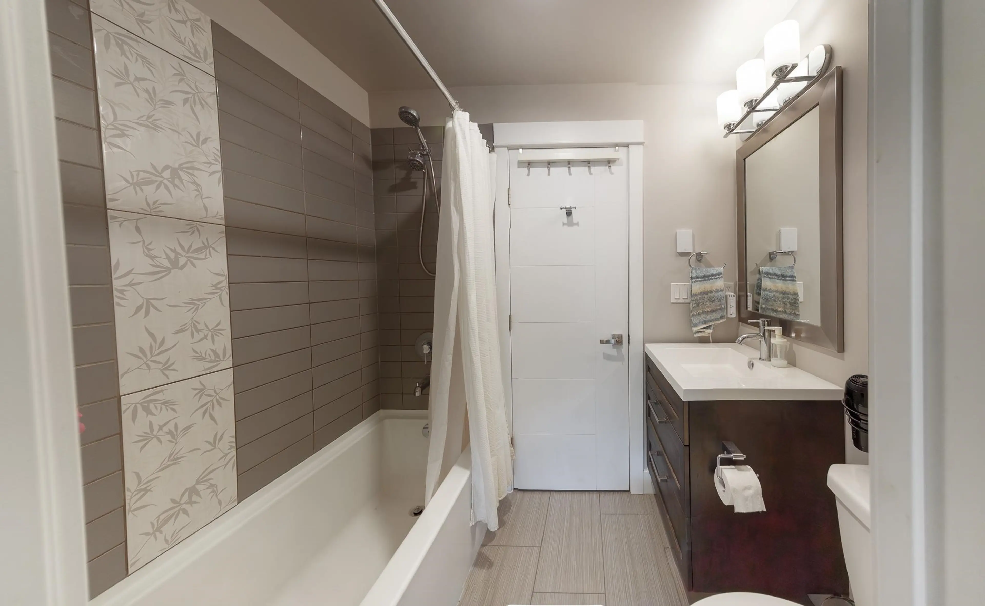 Property at #202 2495 WILSON AVENUE, Port Coquitlam, BC