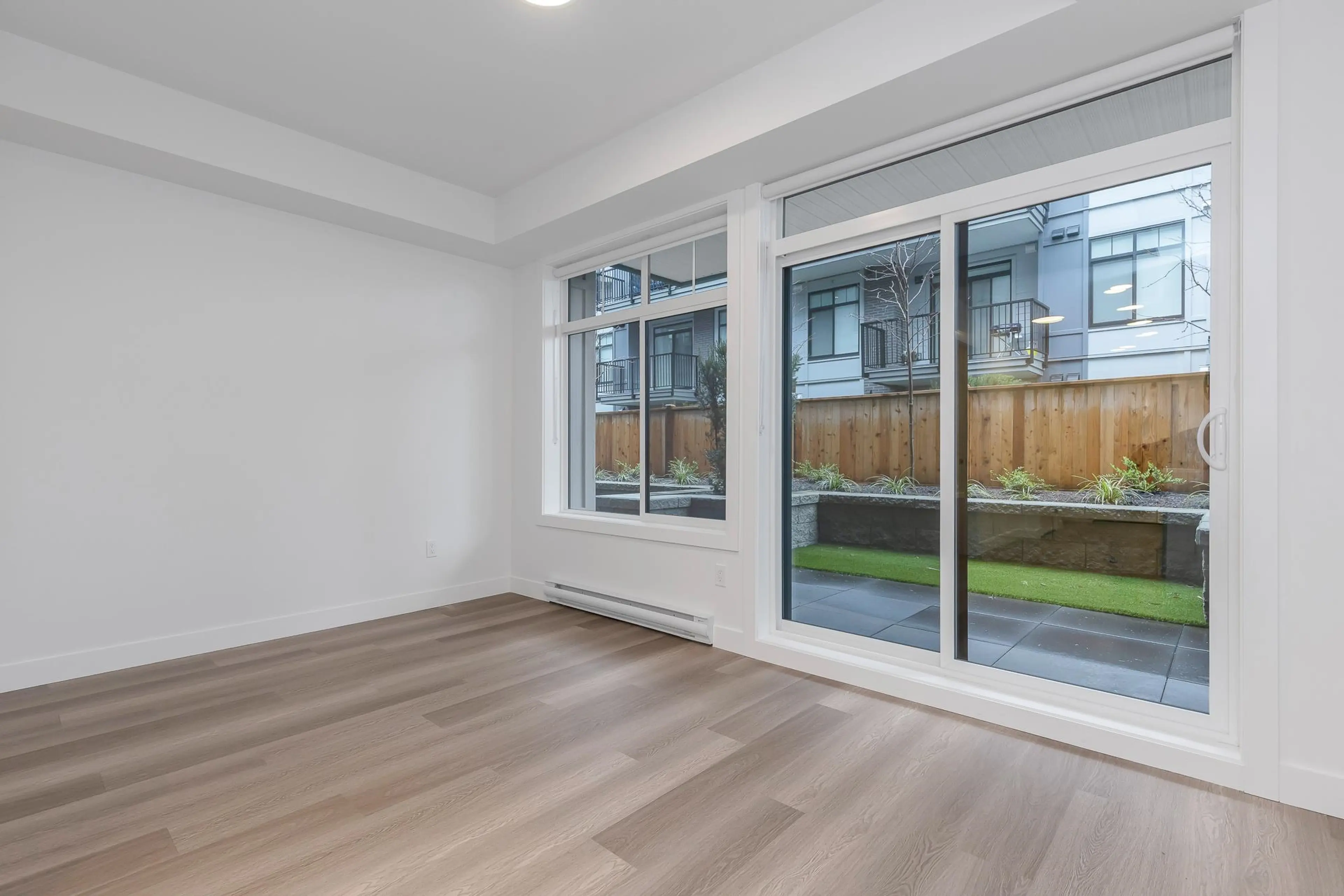 Property at #204 33820 SOUTH FRASER WAY, Abbotsford, BC