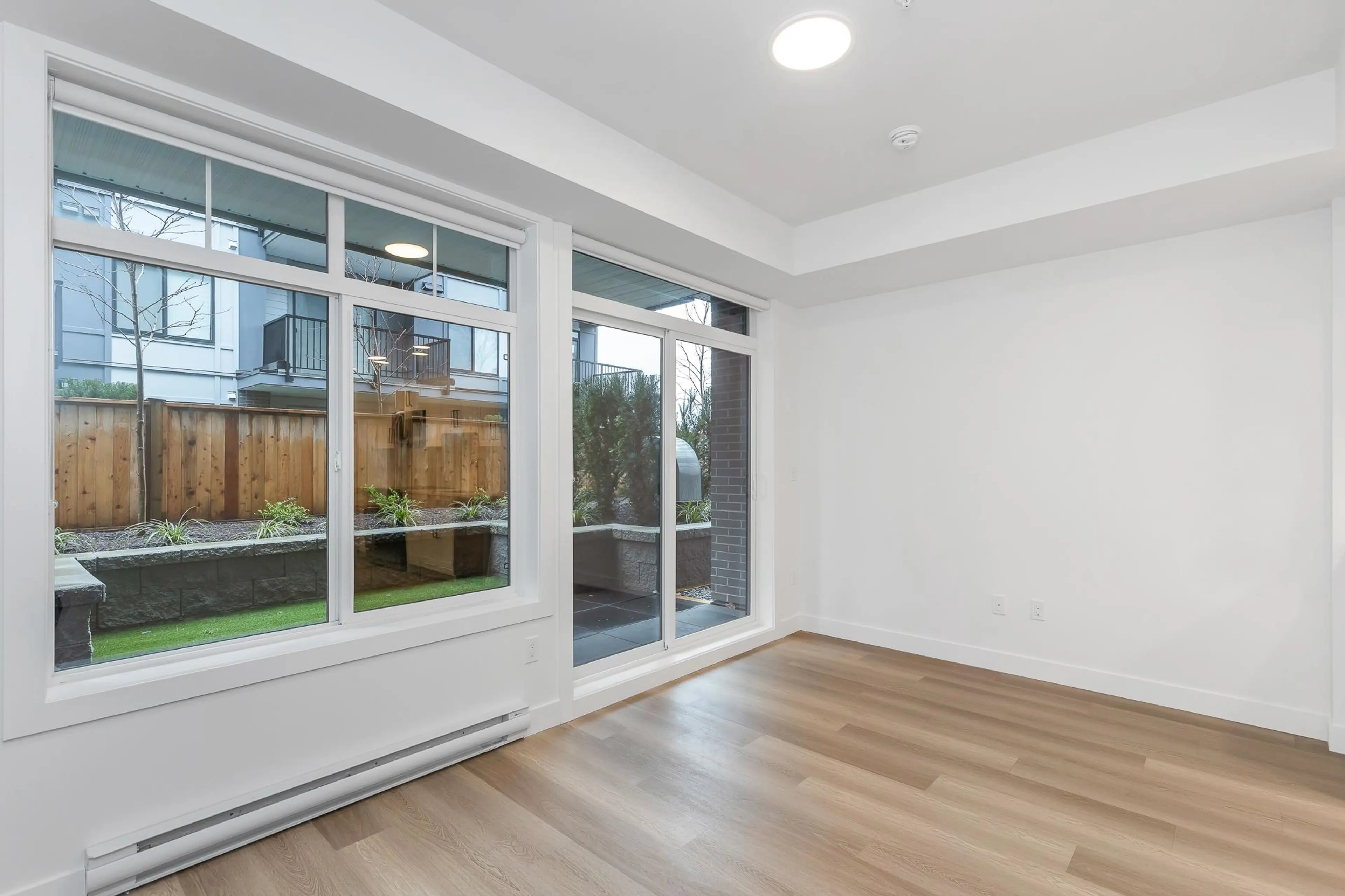 Property at #204 33820 SOUTH FRASER WAY, Abbotsford, BC