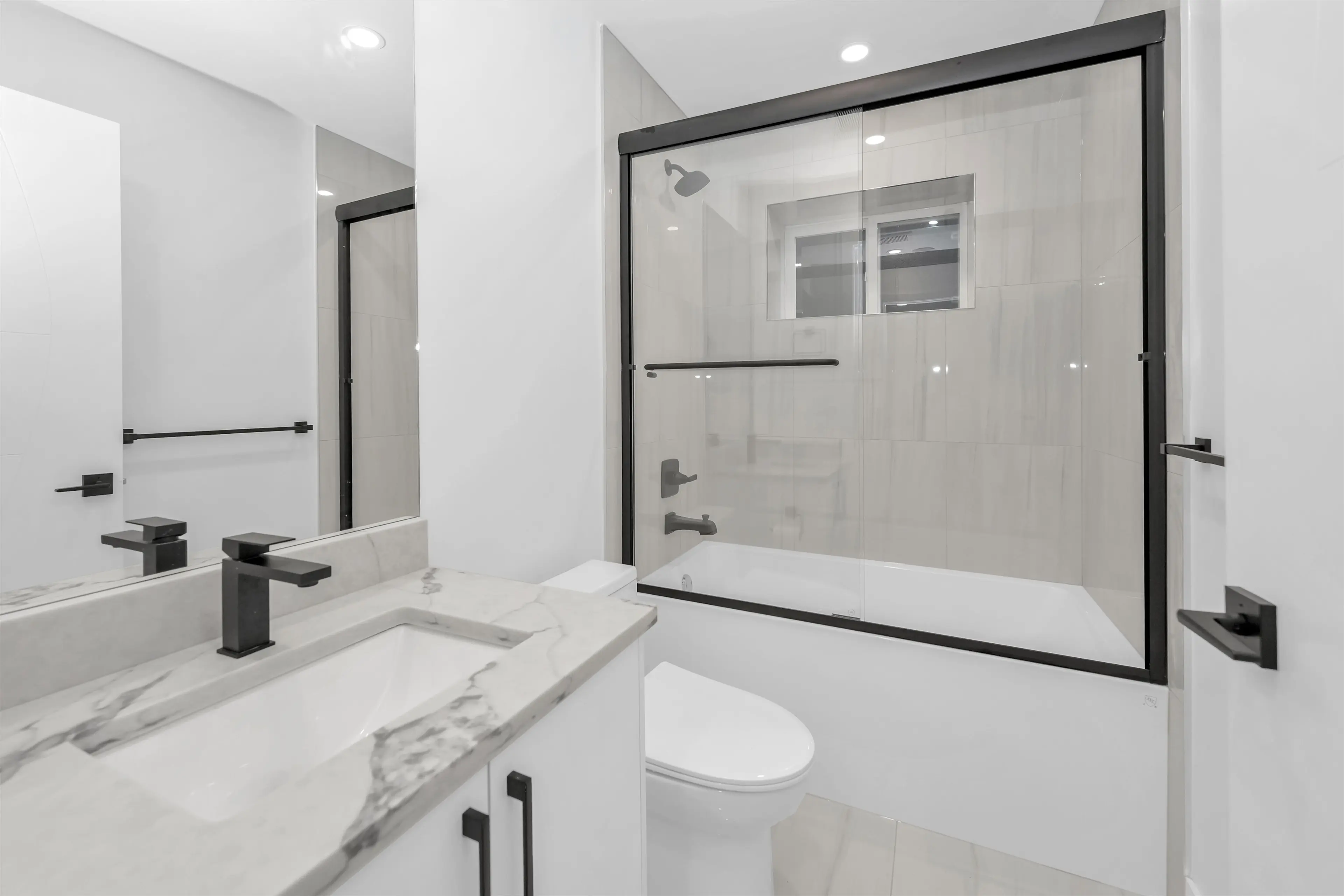 Property at #8 2168 VINEWOOD STREET, Abbotsford, BC