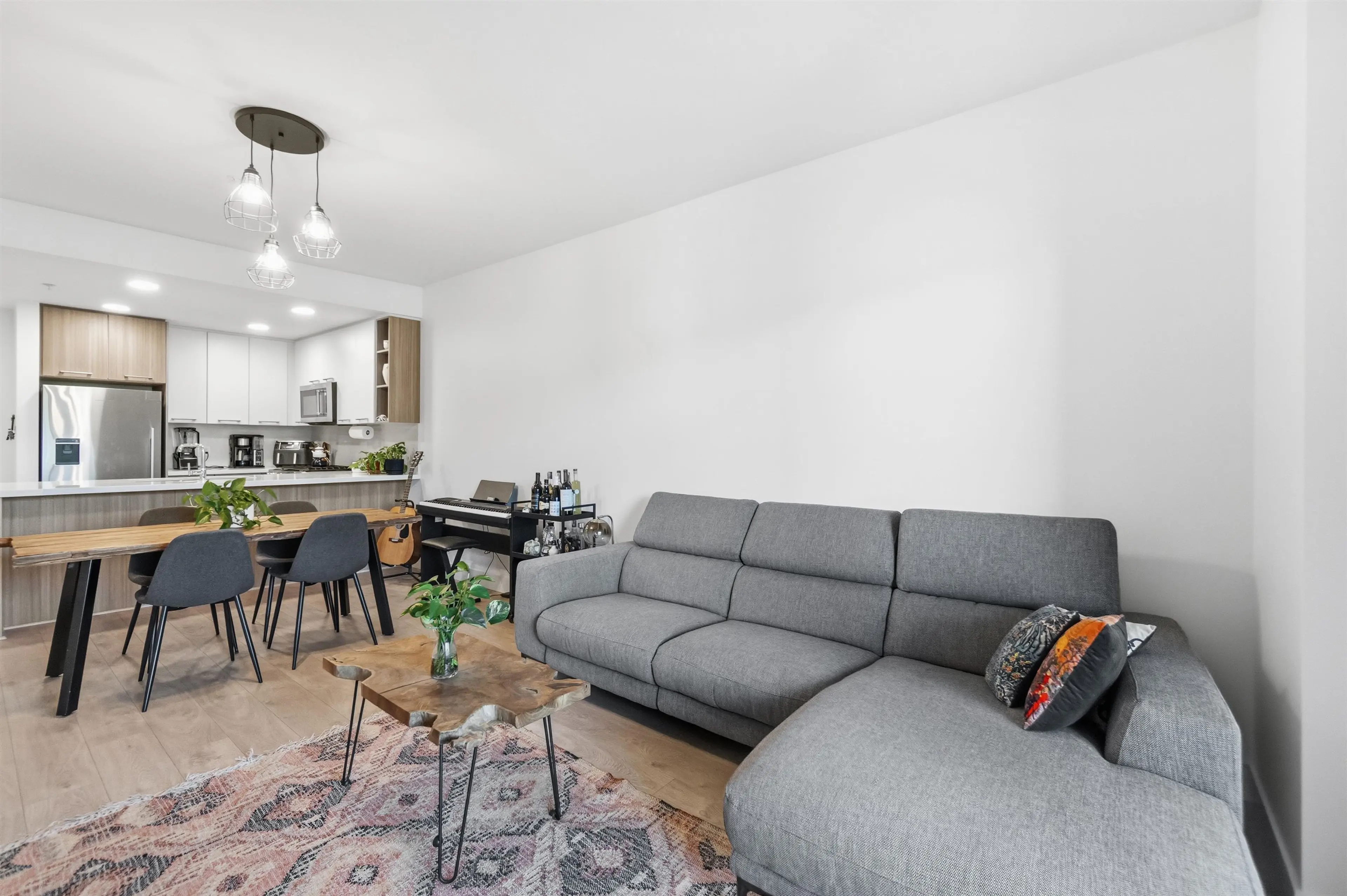 Property at #313 14022 NORTH BLUFF ROAD, White Rock, BC