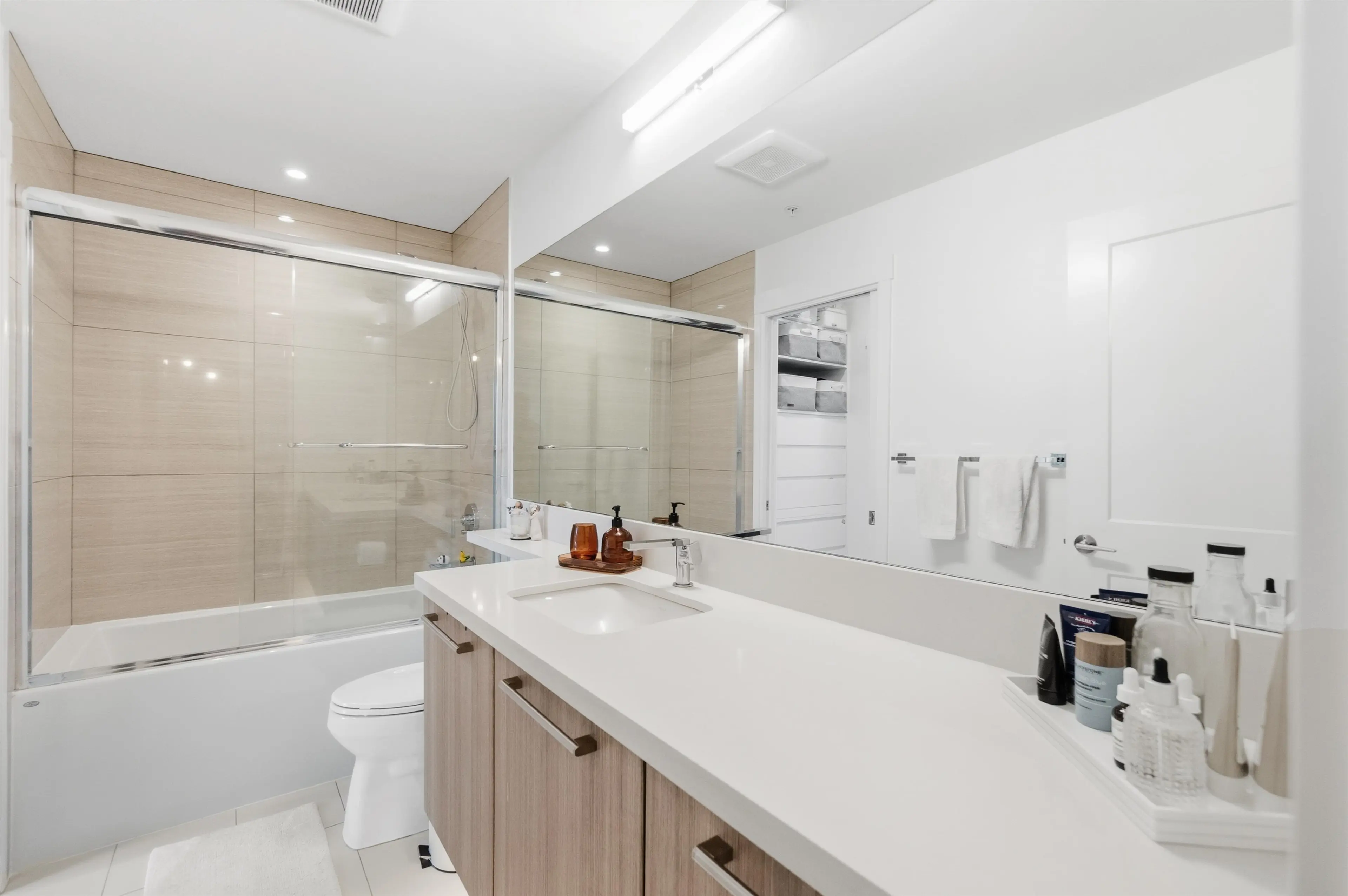 Property at #313 14022 NORTH BLUFF ROAD, White Rock, BC