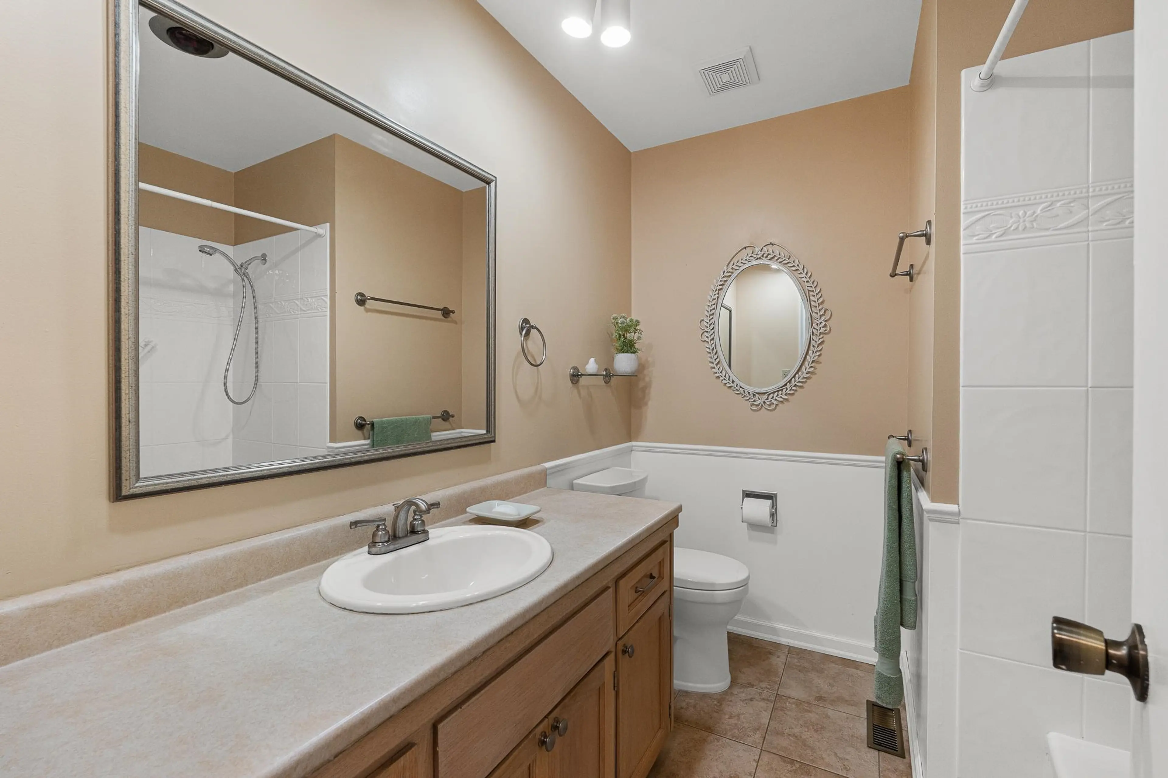 Property at 1970 GORDON AVENUE, West Vancouver, BC