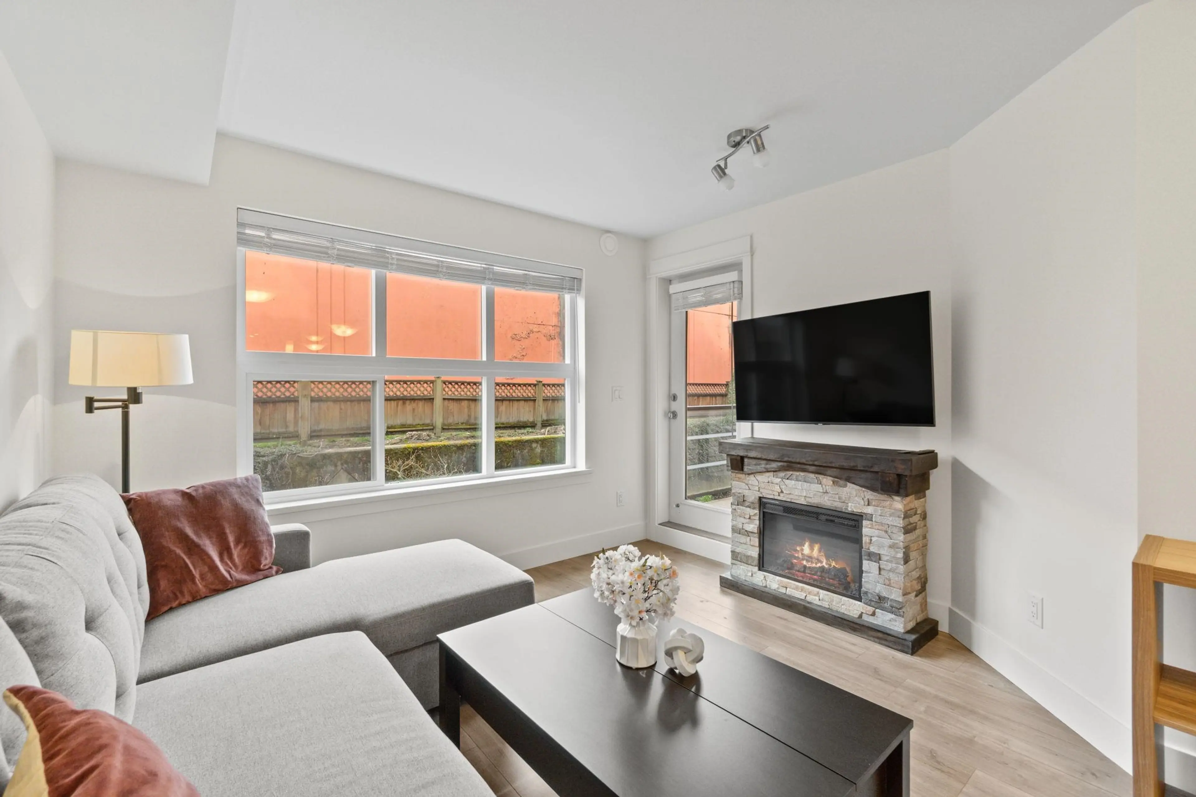 Property at #210 30515 CARDINAL AVENUE, Abbotsford, BC