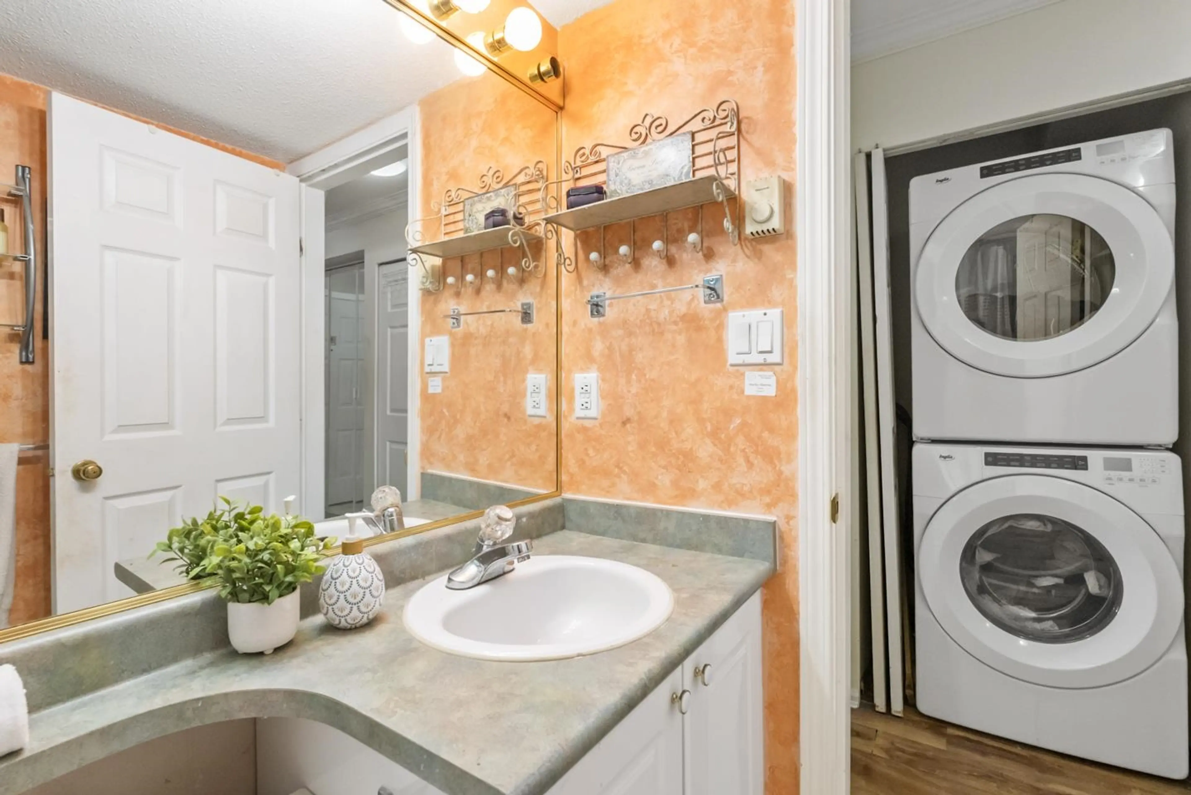 Property at #202 868 KINGSWAY WAY, Vancouver, BC