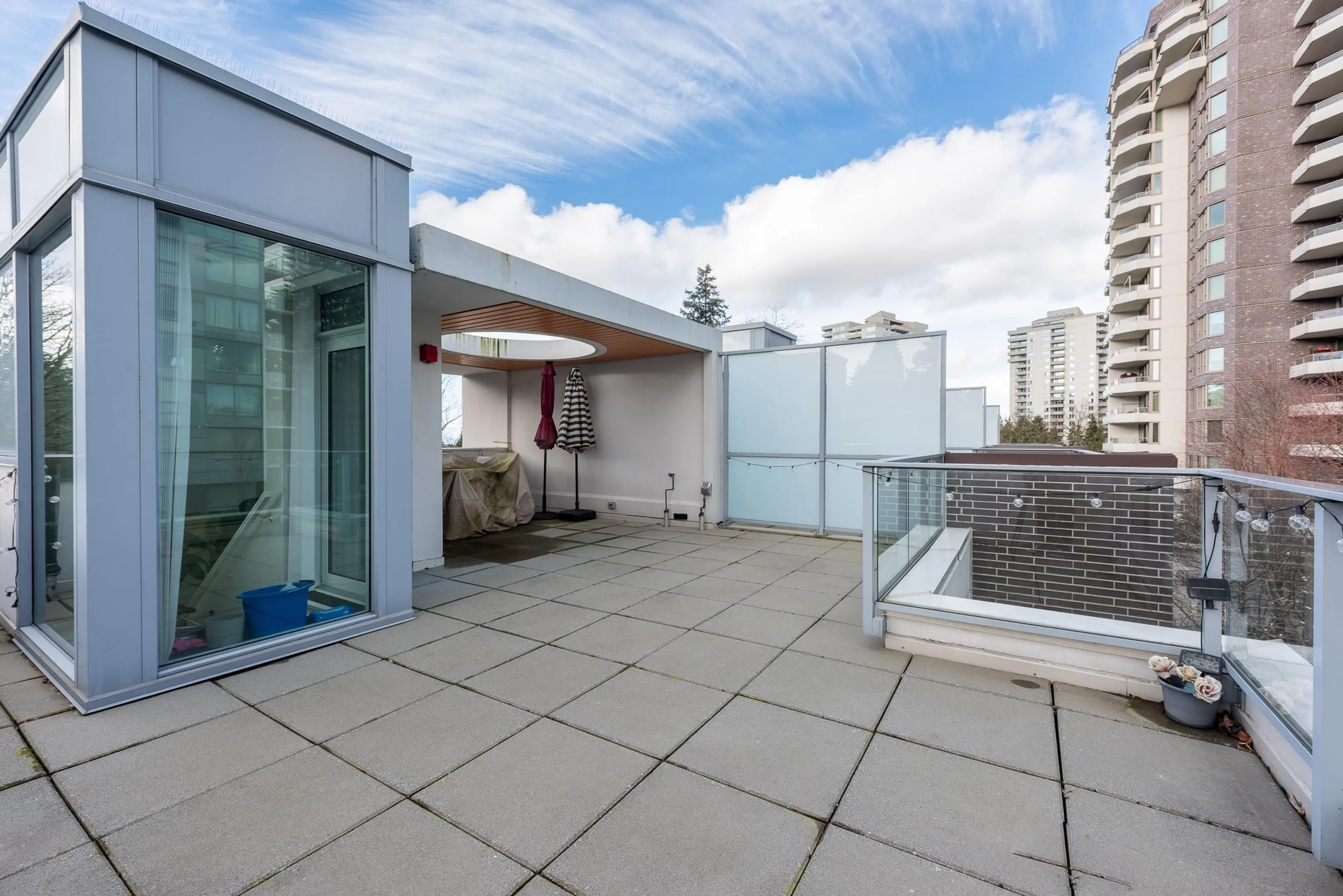 Property at 5822 PATTERSON AVENUE, Burnaby, BC