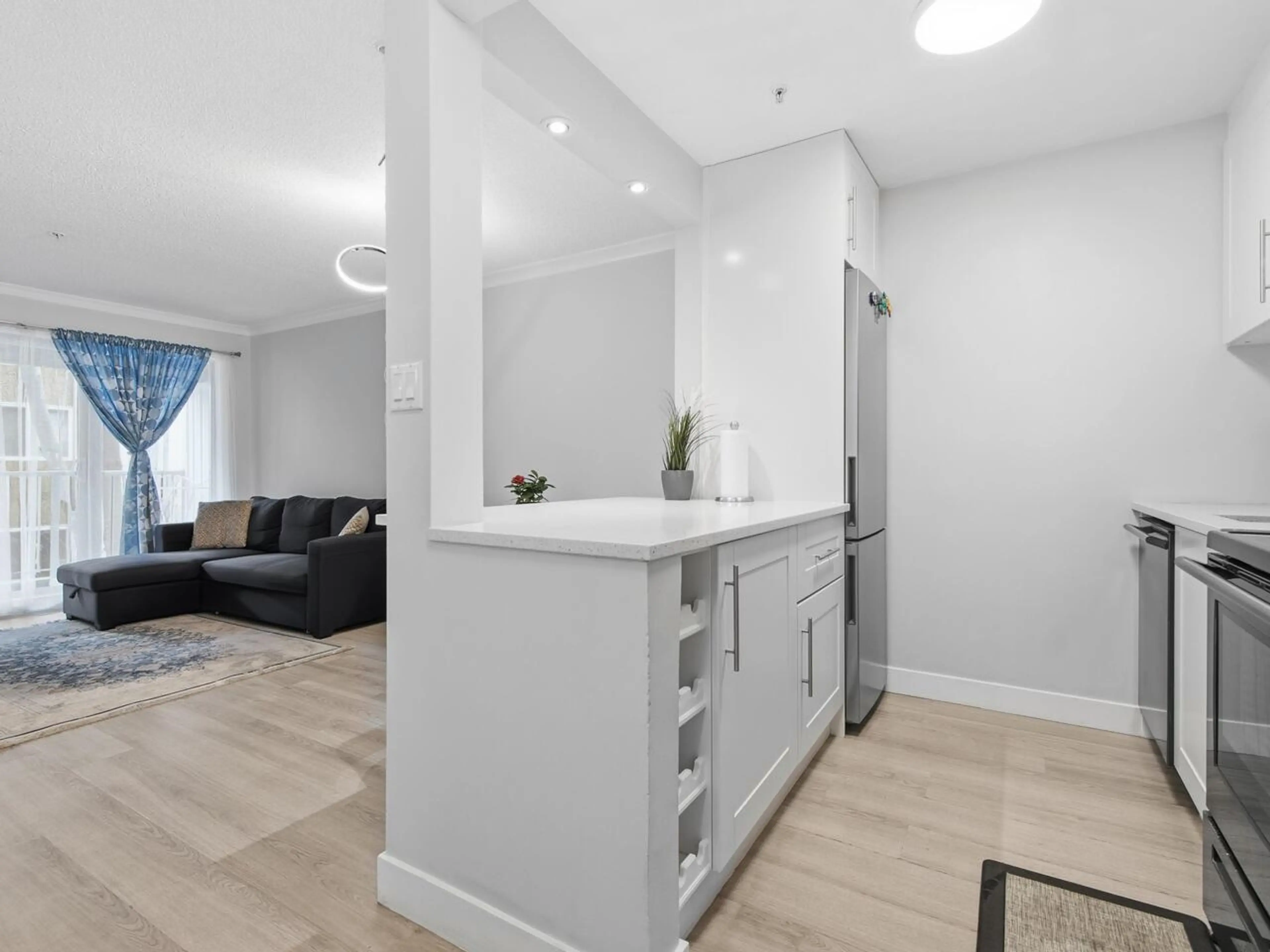 Property at #410 715 ROYAL AVENUE, New Westminster, BC