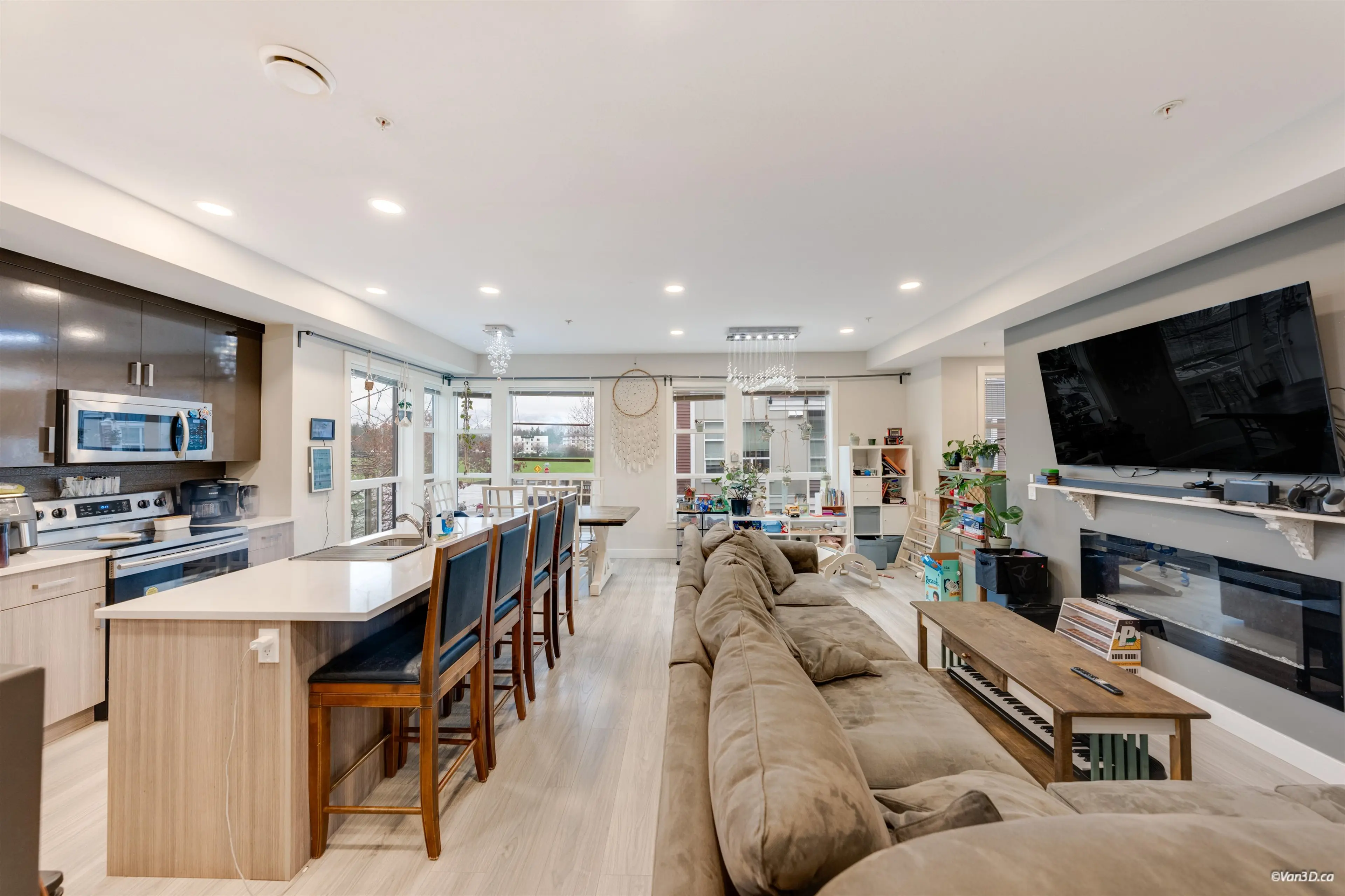 Property at #15 8466 MIDTOWN WAY, Chilliwack, BC