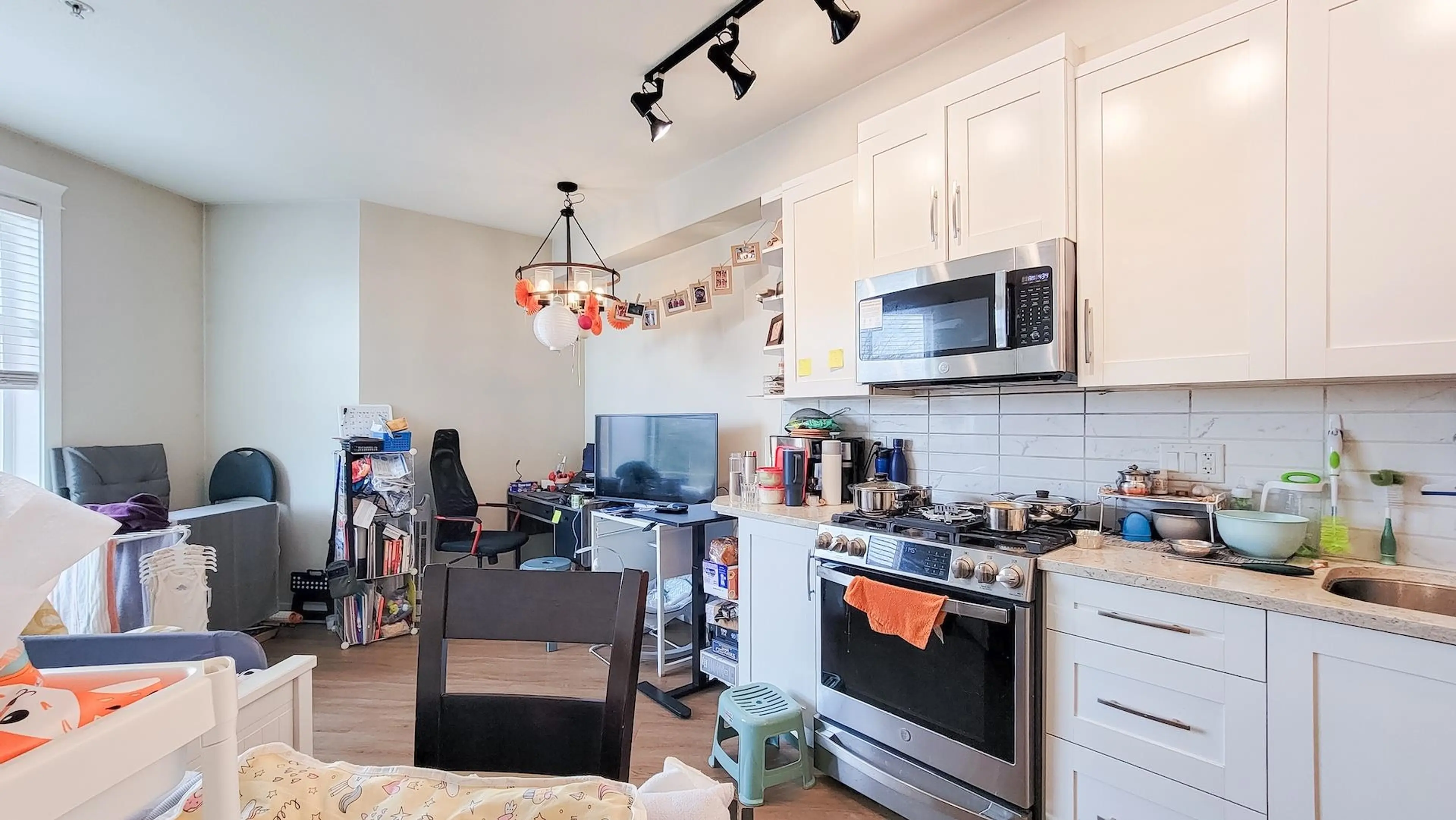 Property at #326 11077 RAVINE ROAD, Surrey, BC