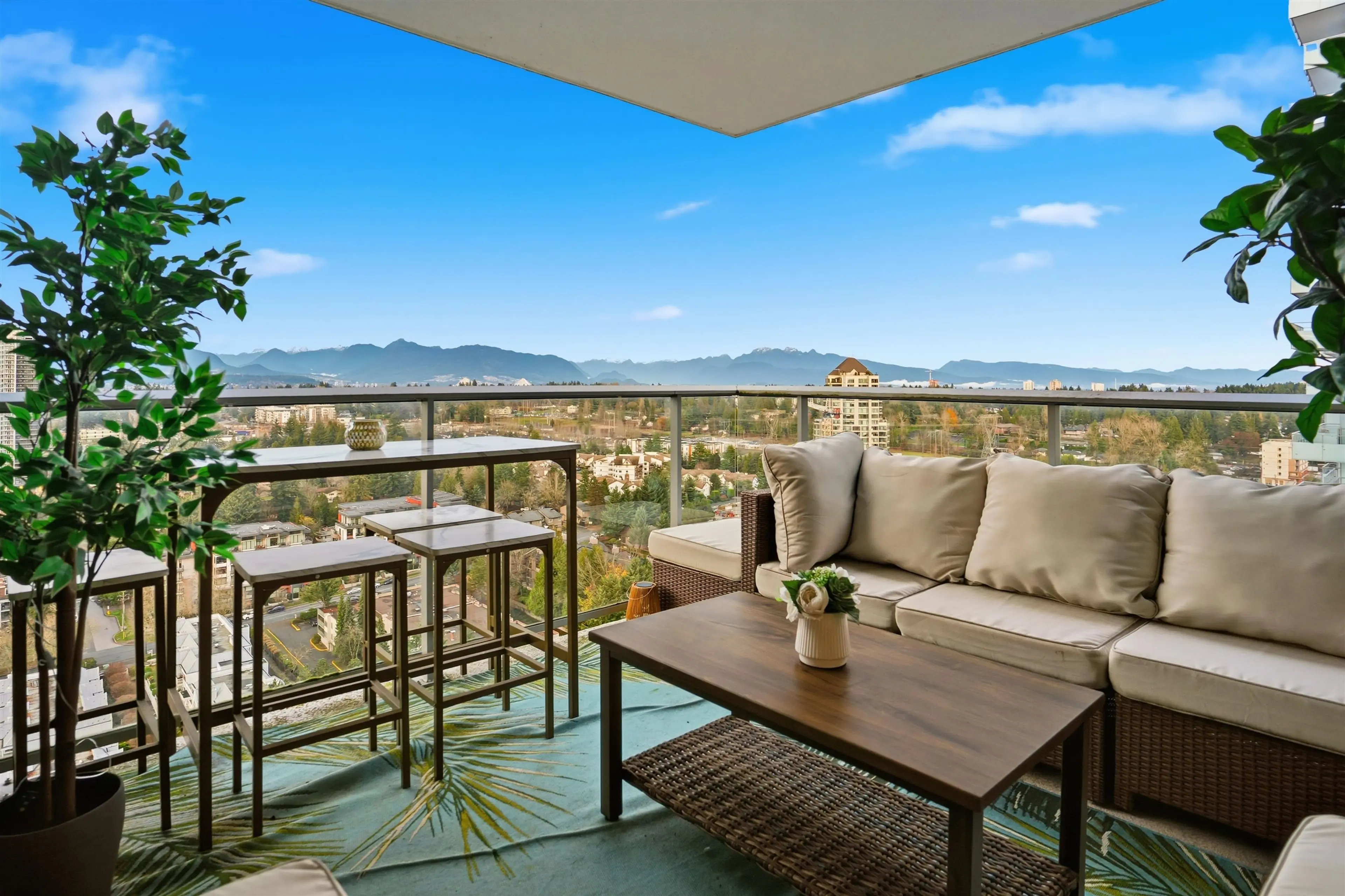 Property at #3312 13750 100 AVENUE, Surrey, BC