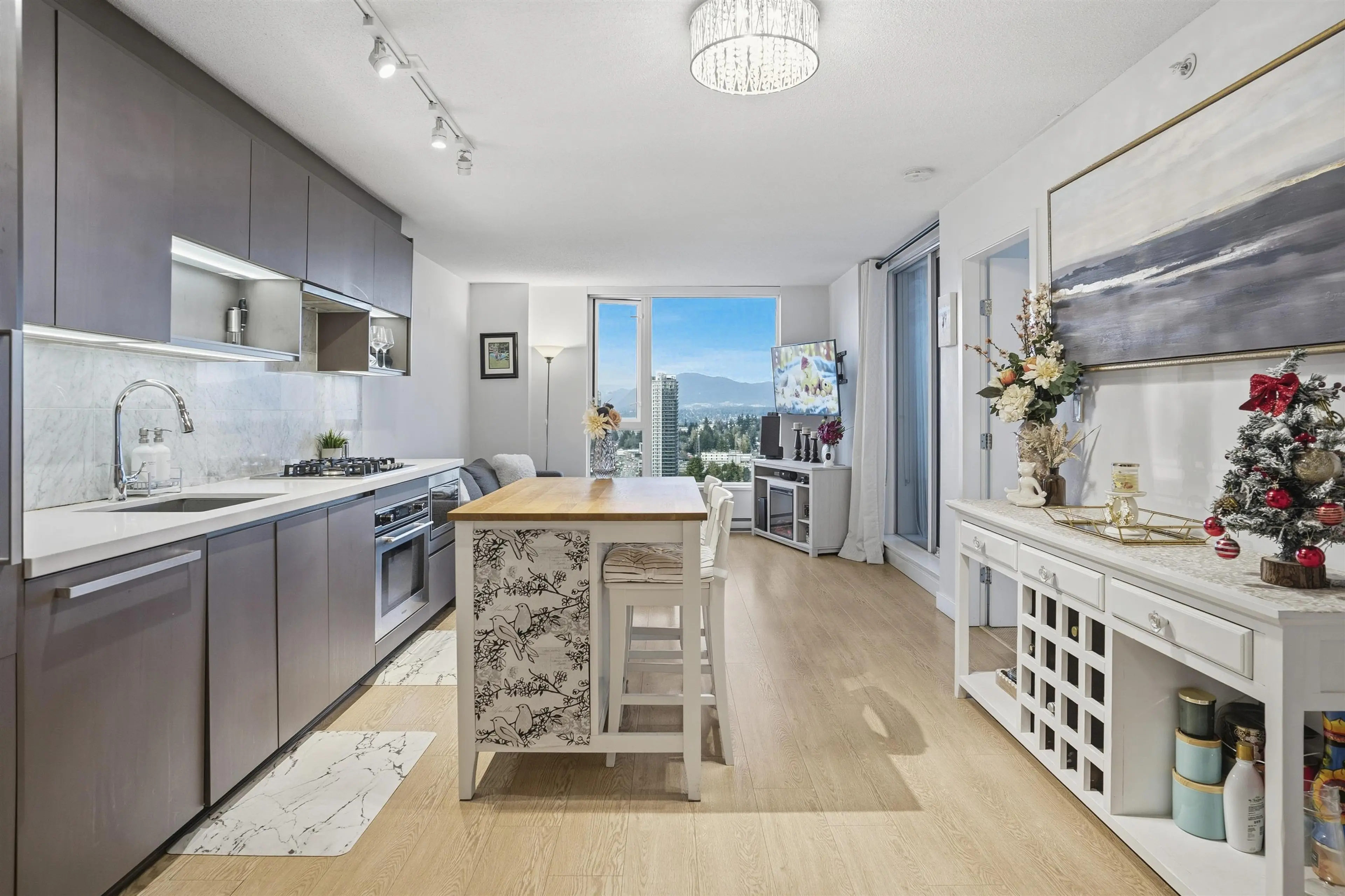 Property at #3312 13750 100 AVENUE, Surrey, BC