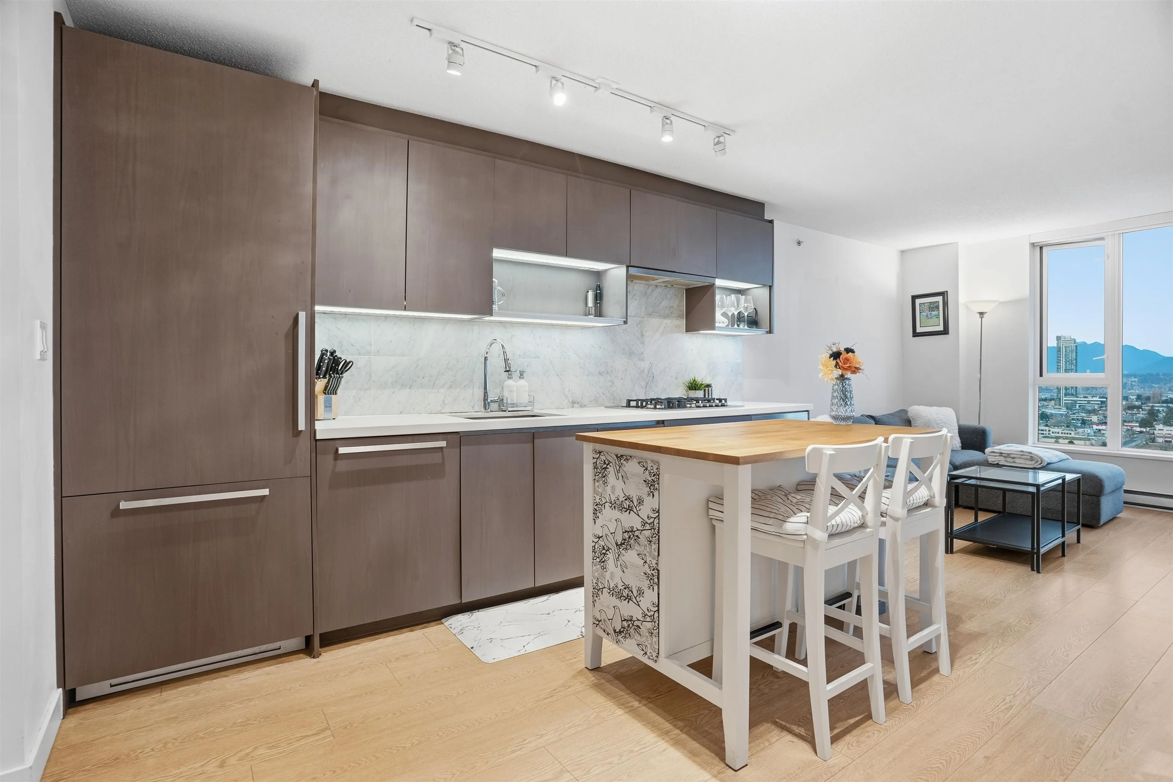 Property at #3312 13750 100 AVENUE, Surrey, BC