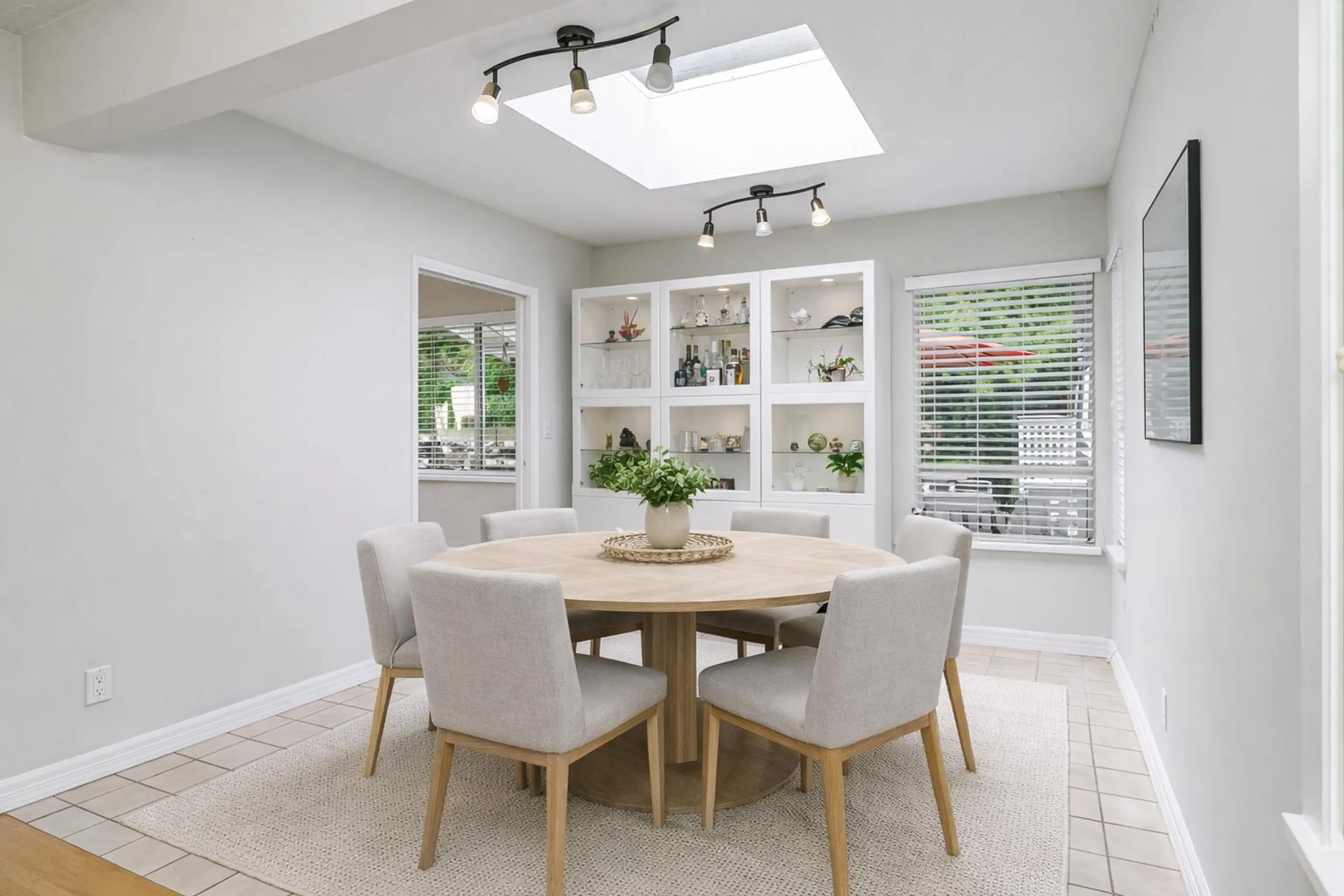 Property at 1749 DEEP COVE ROAD, North Vancouver, BC