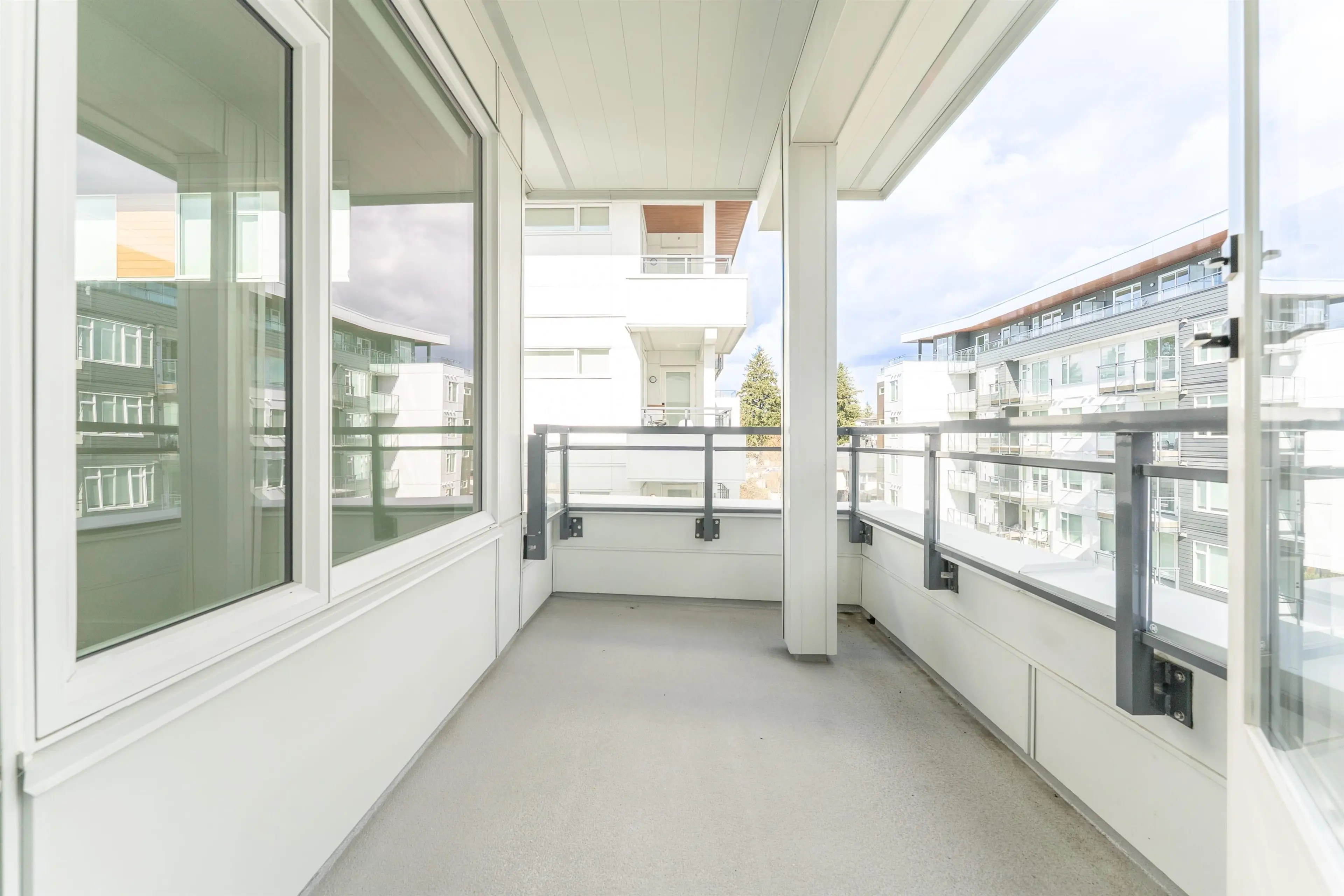 Property at #512 10466 138A STREET, Surrey, BC