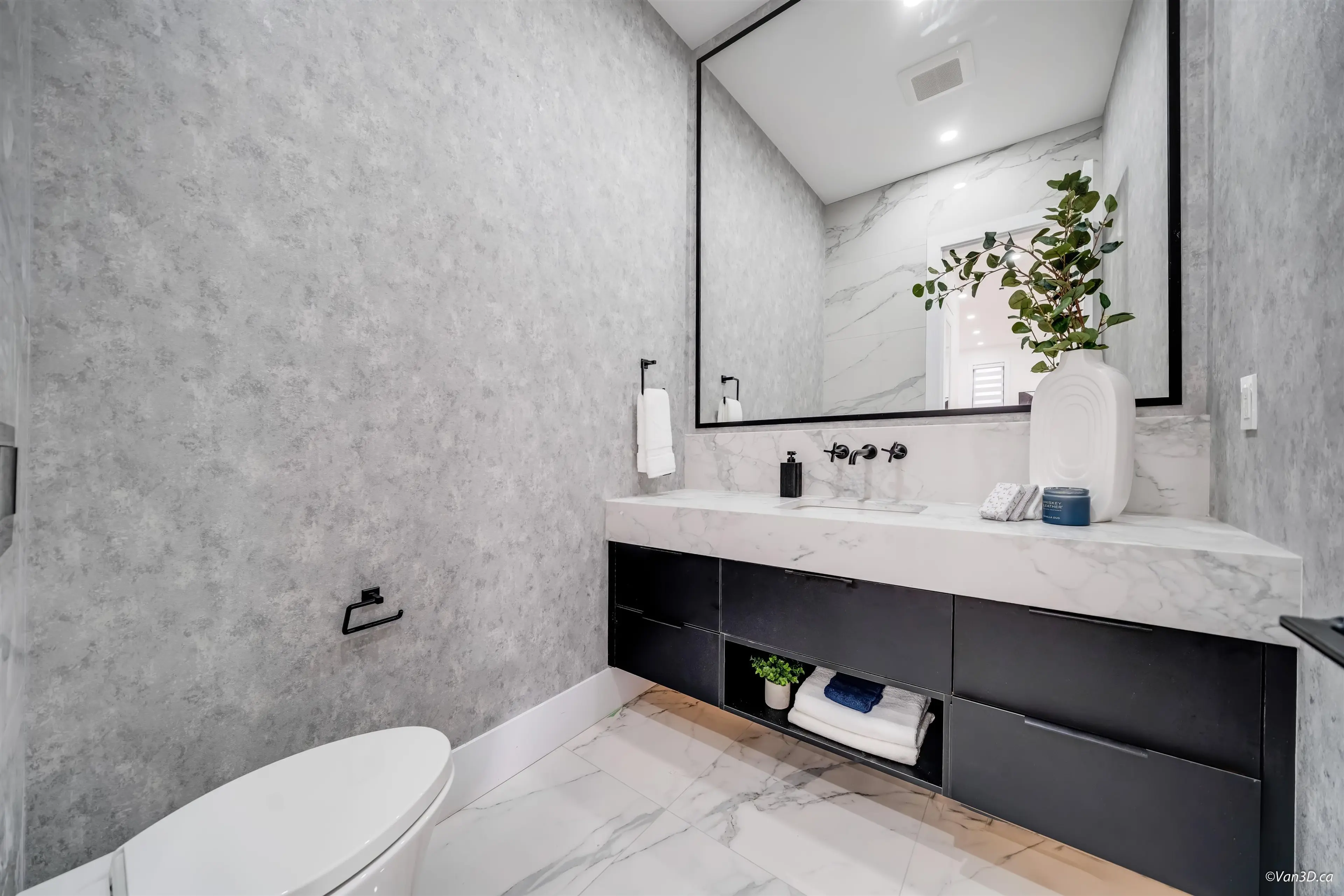 Property at 819 CORNELL AVENUE, Coquitlam, BC