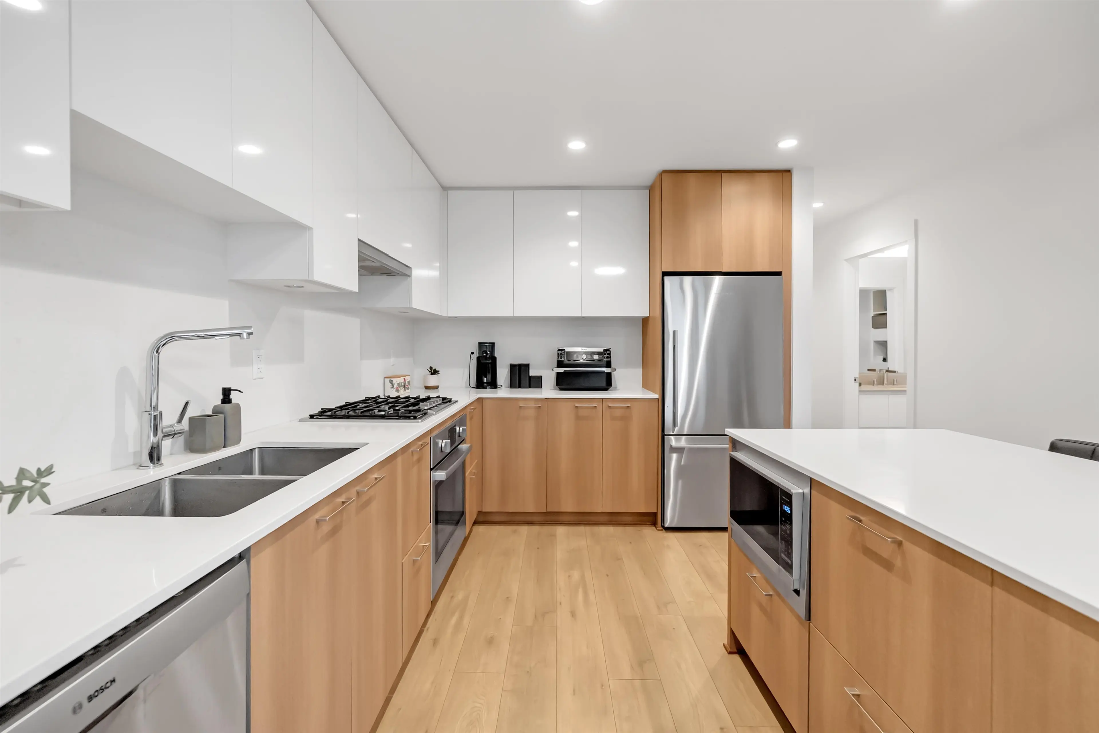 Property at #303 715 W 15 STREET, North Vancouver, BC