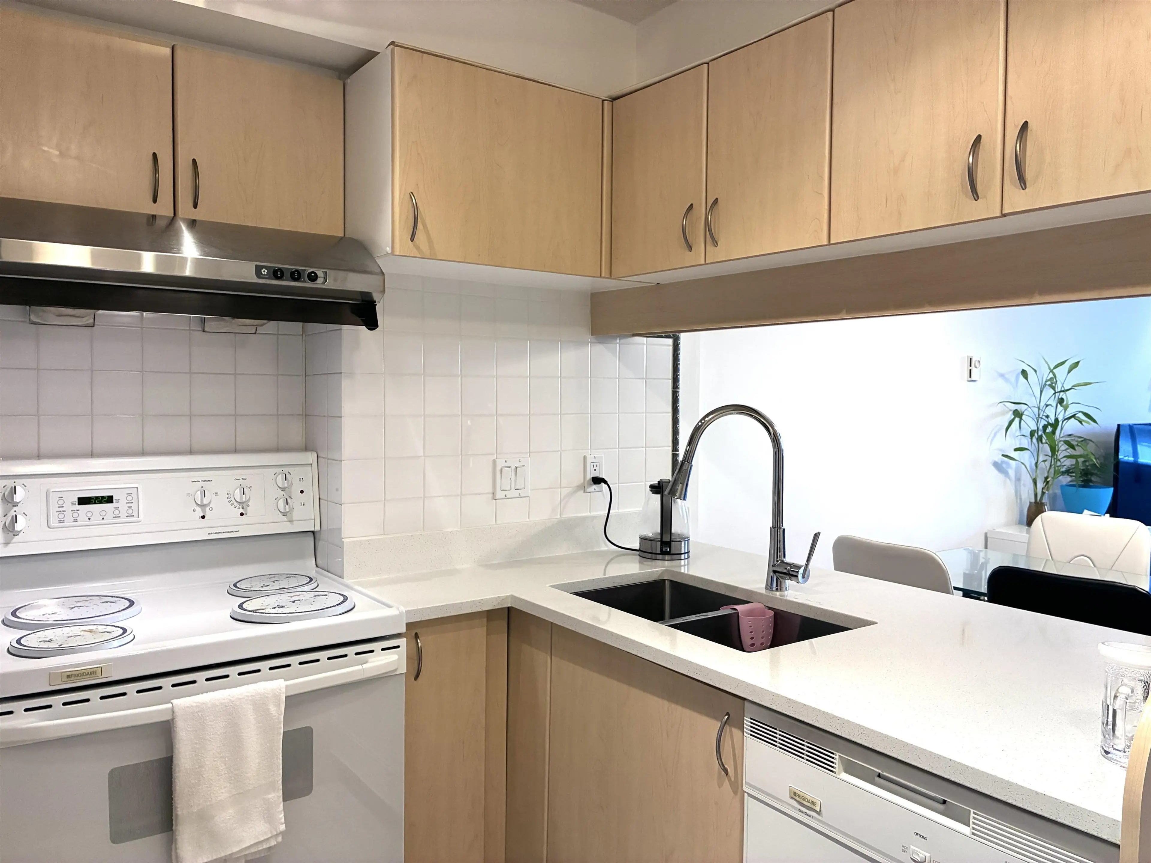 Property at #607 6611 COONEY ROAD, Richmond, BC