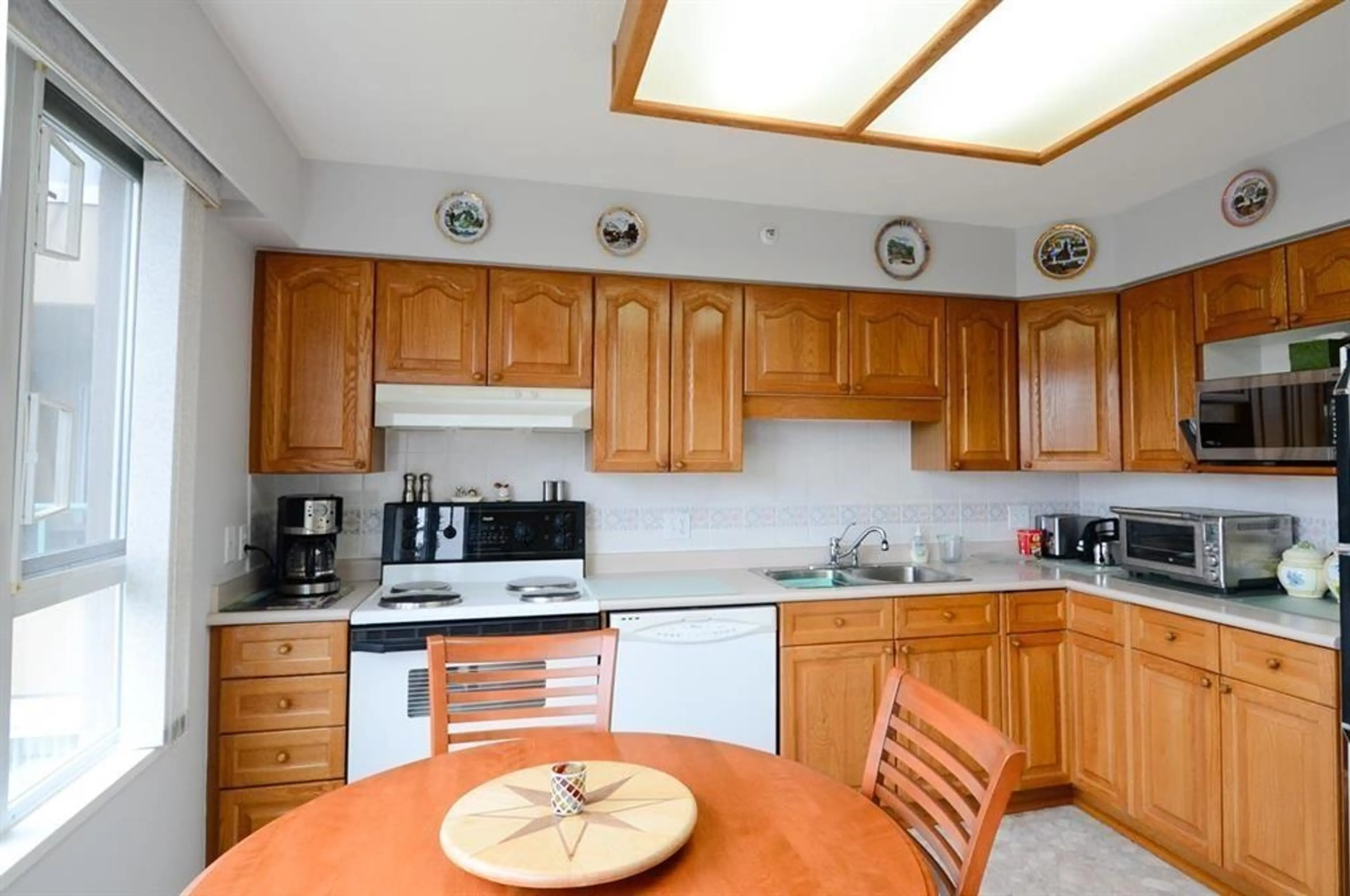 Property at #301 3190 GLADWIN ROAD, Abbotsford, BC