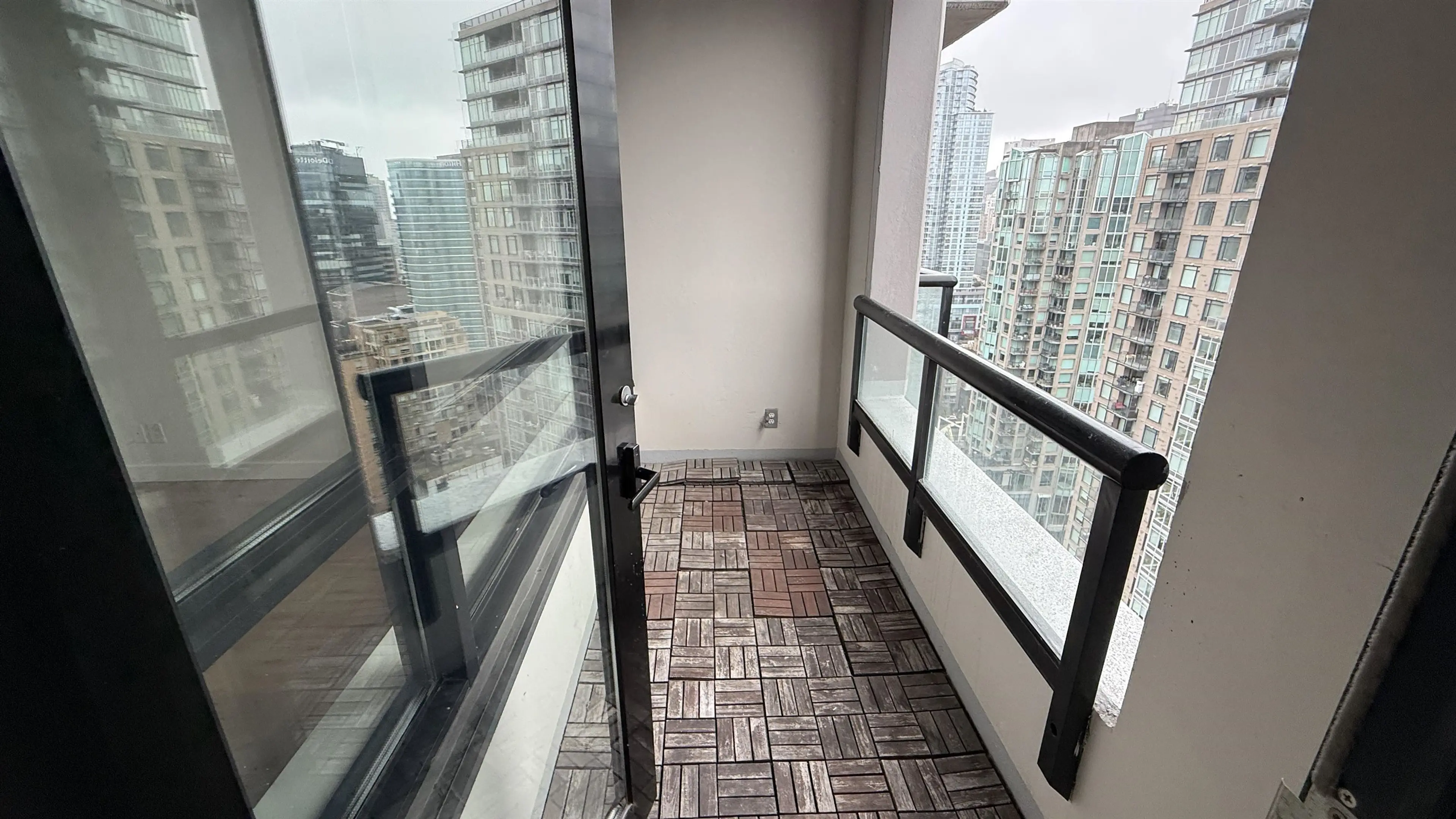 Property at #3008 909 MAINLAND STREET, Vancouver, BC