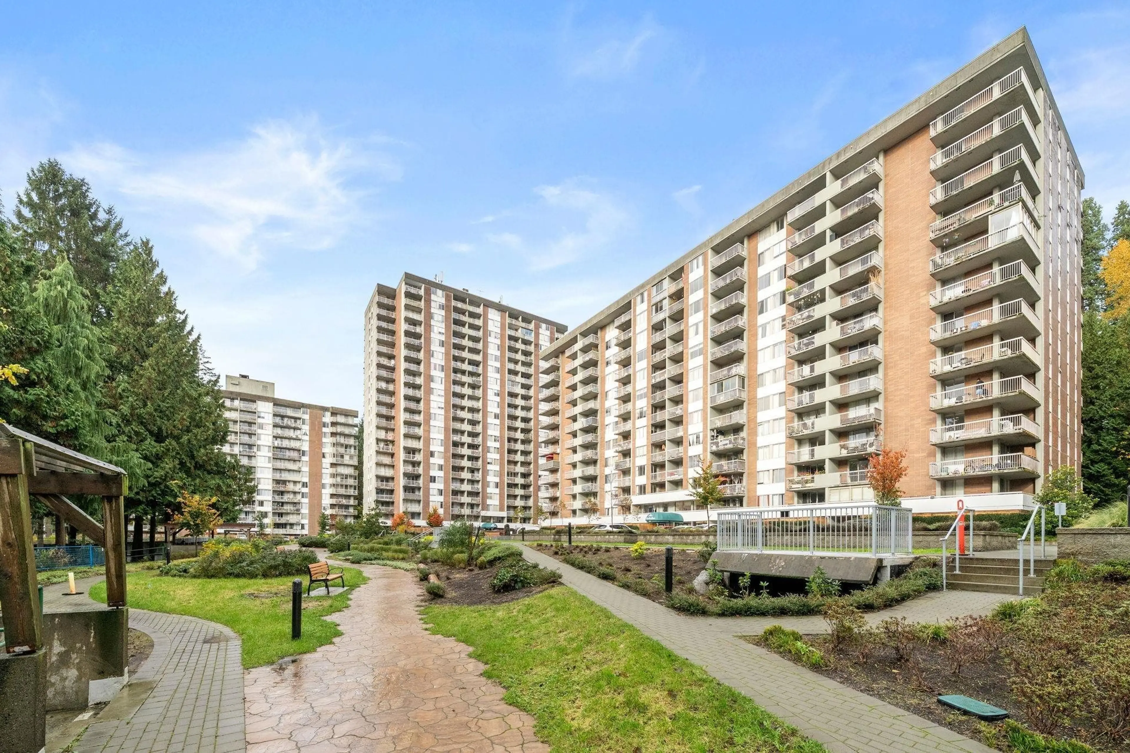 Property at #202 2012 FULLERTON AVENUE, North Vancouver, BC