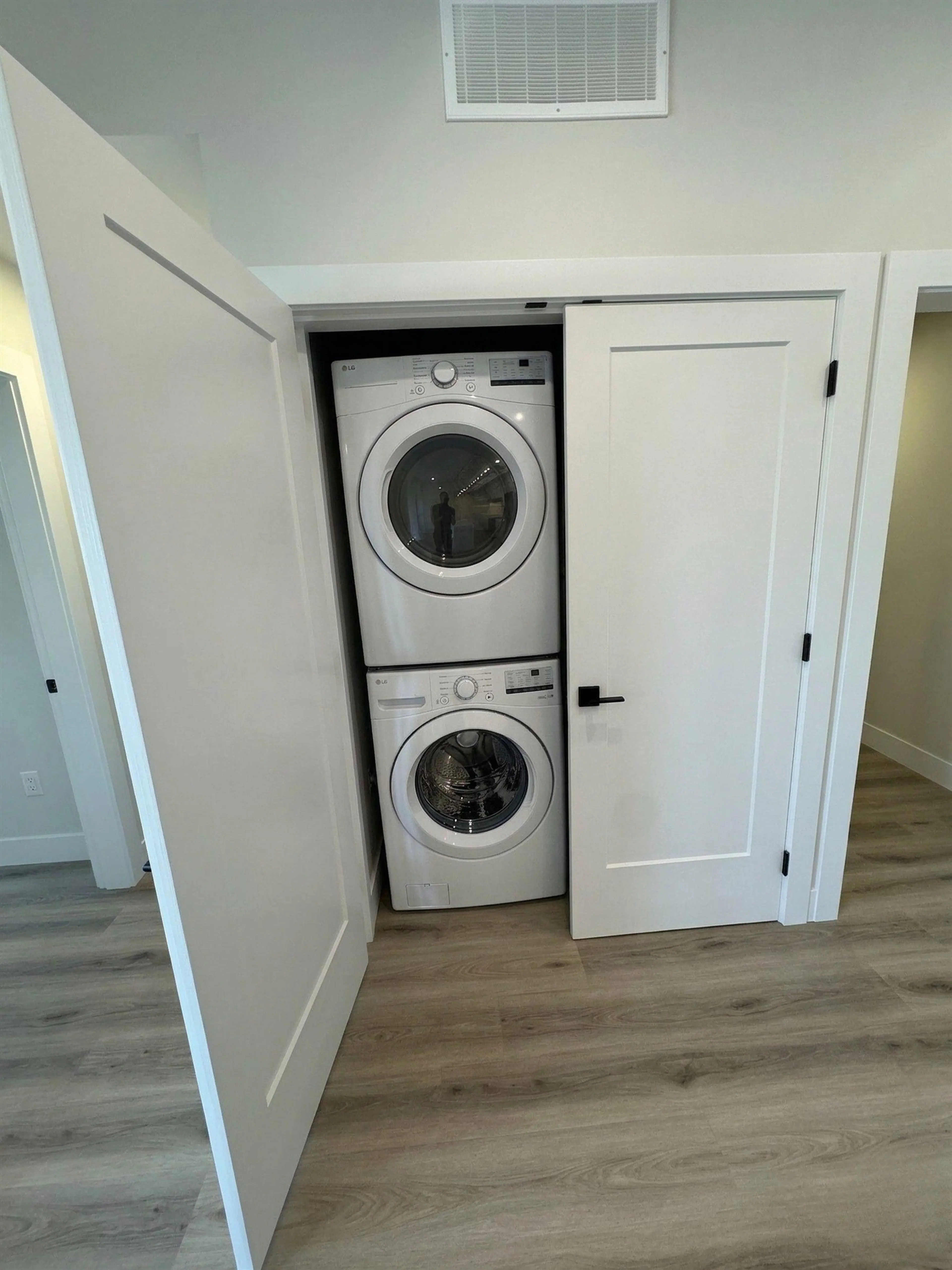 Property at #506 6285 KING GEORGE BOULEVARD, Surrey, BC