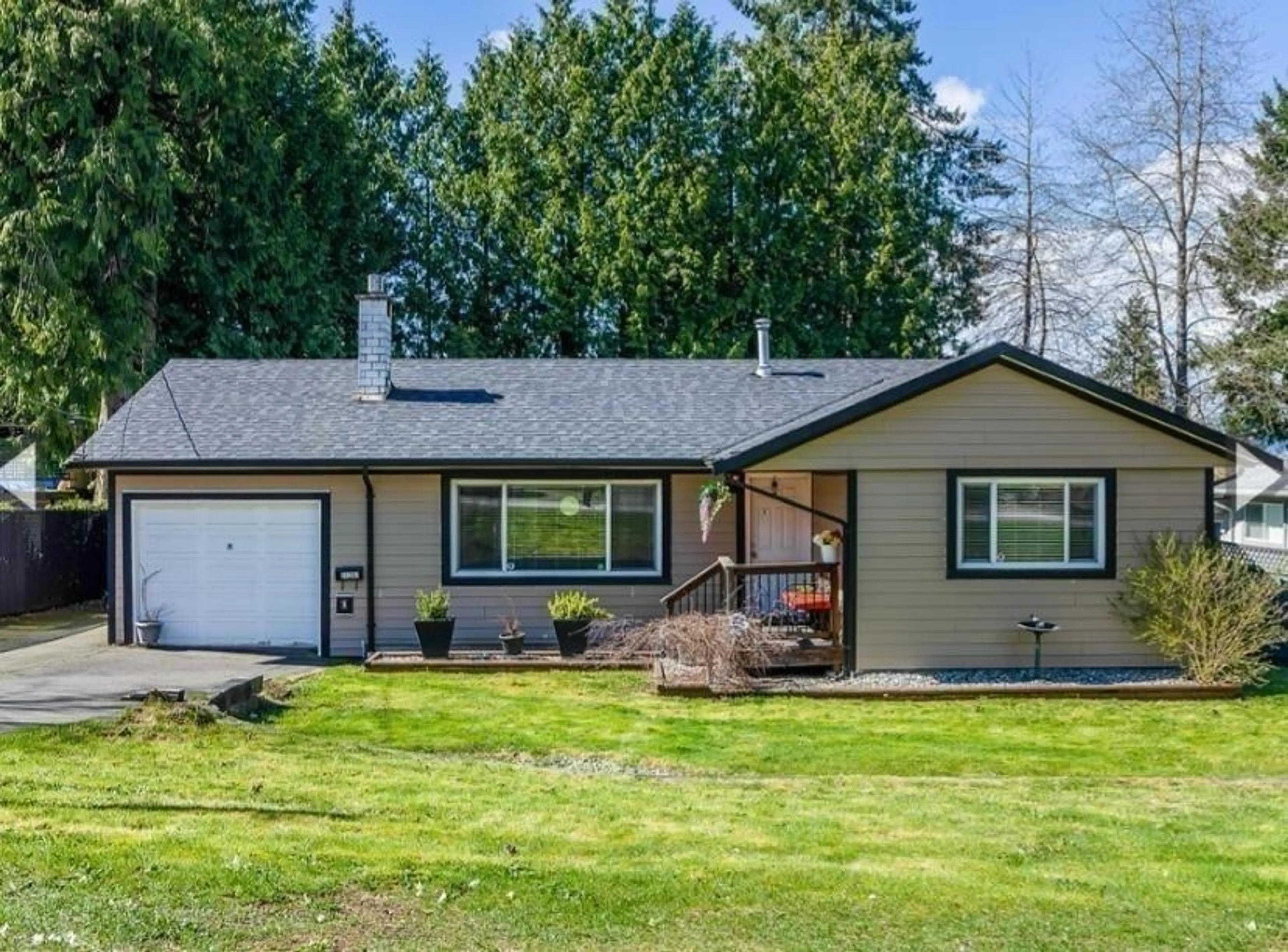 Property at 11261 LANSDOWNE DRIVE, Surrey, BC