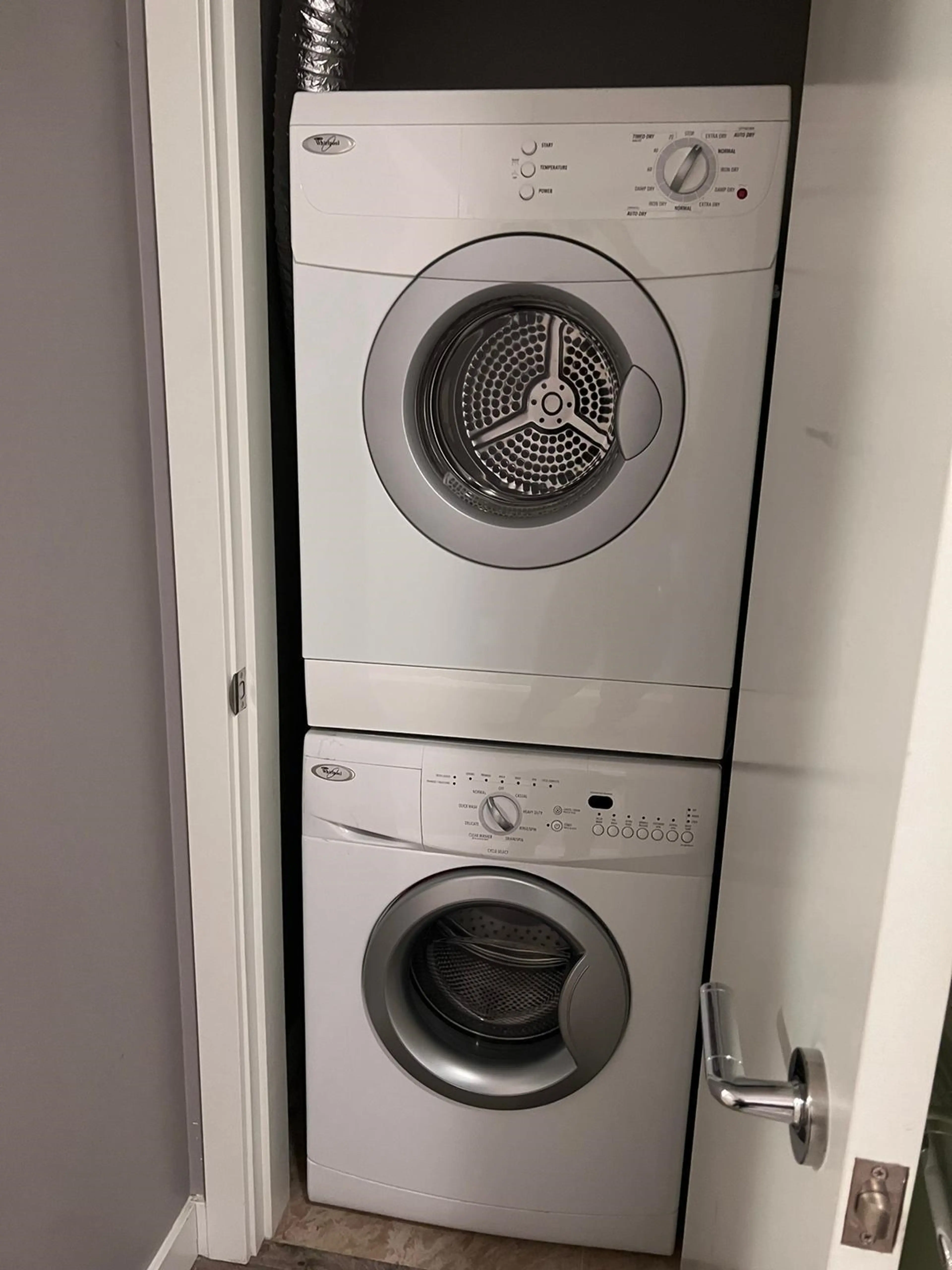 Property at #915 6288 NO. 3 ROAD, Richmond, BC