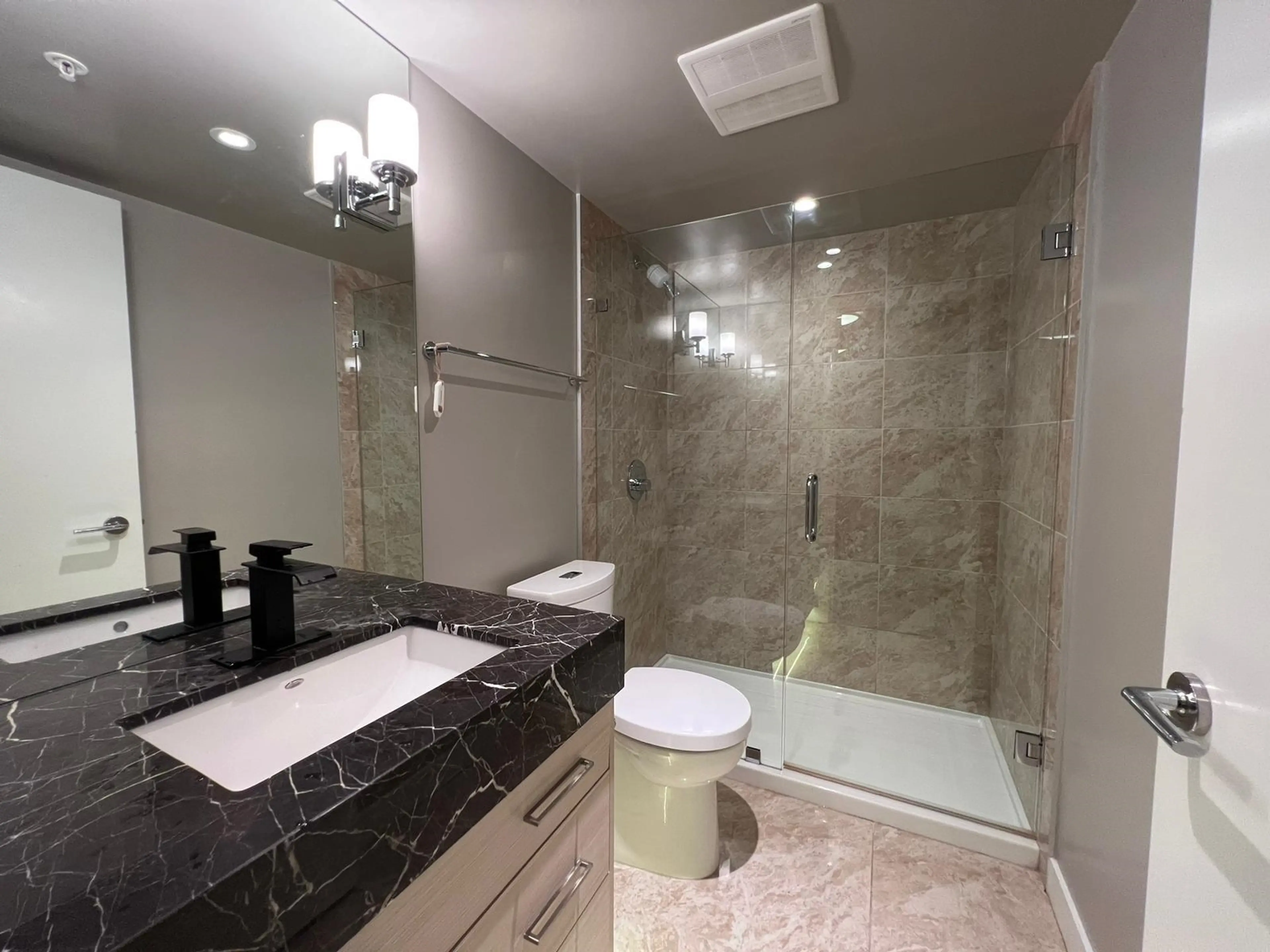 Property at #915 6288 NO. 3 ROAD, Richmond, BC