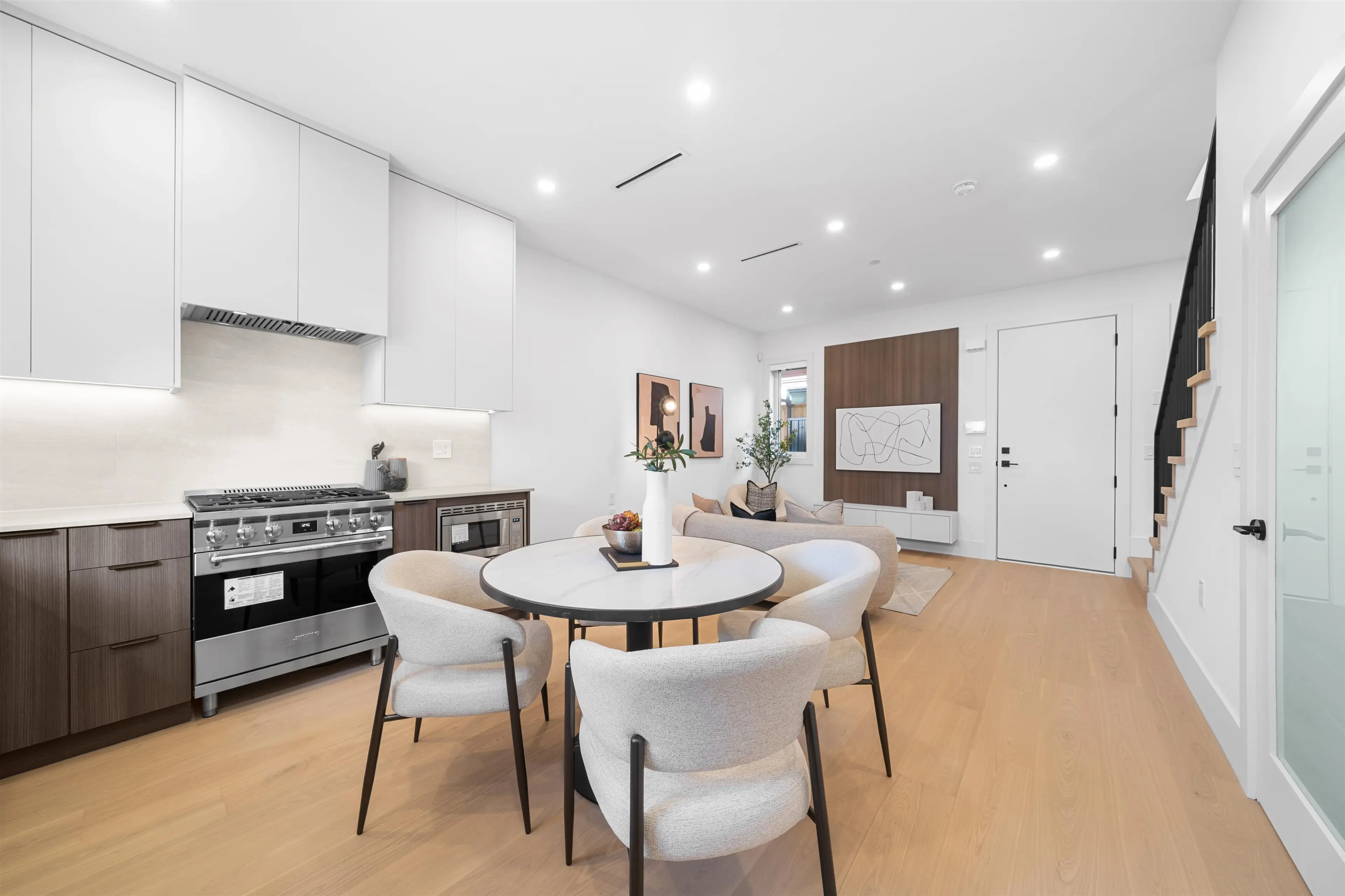 Property at 2609 DUNDAS STREET, Vancouver, BC