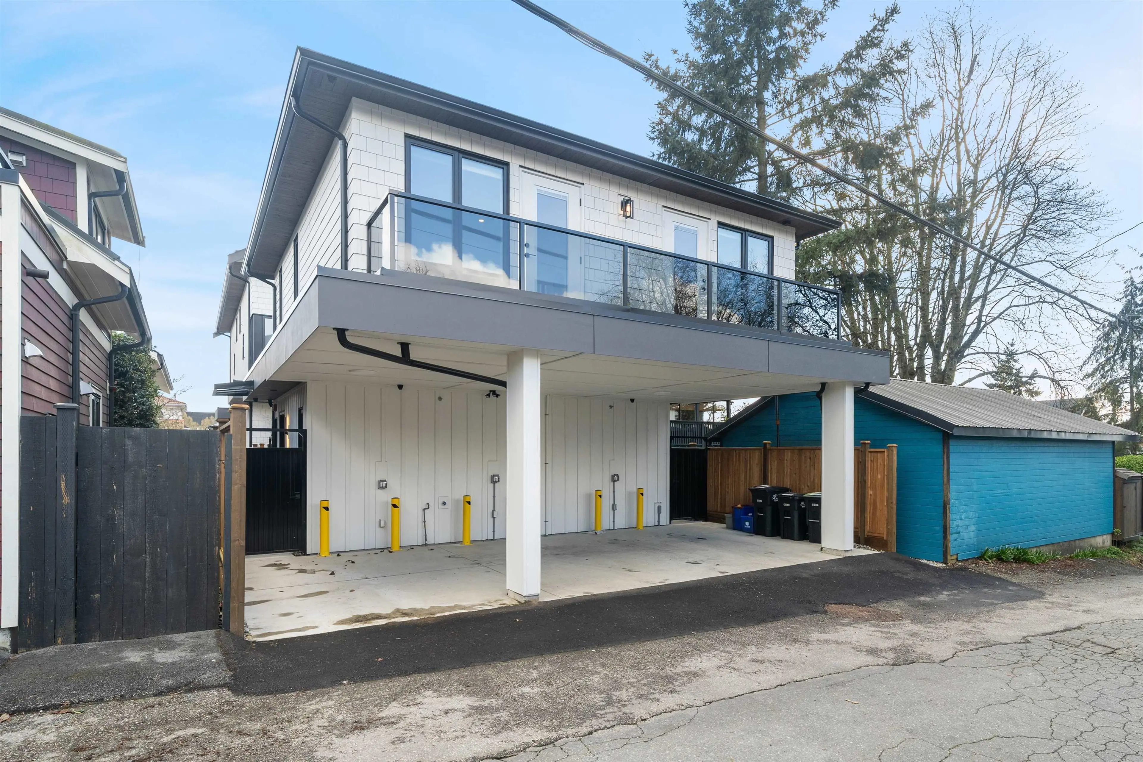 Property at 2609 DUNDAS STREET, Vancouver, BC