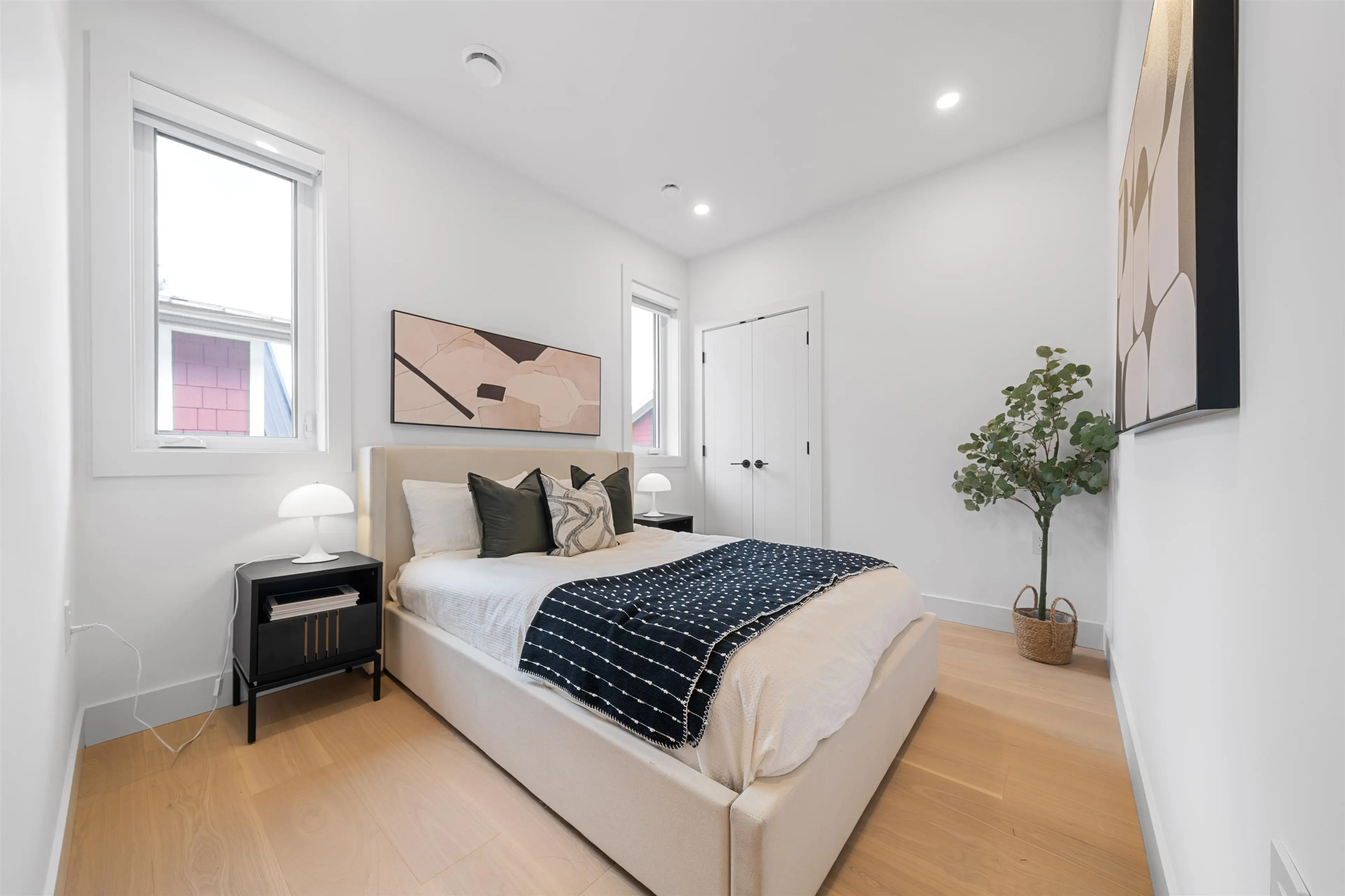 Property at 2609 DUNDAS STREET, Vancouver, BC