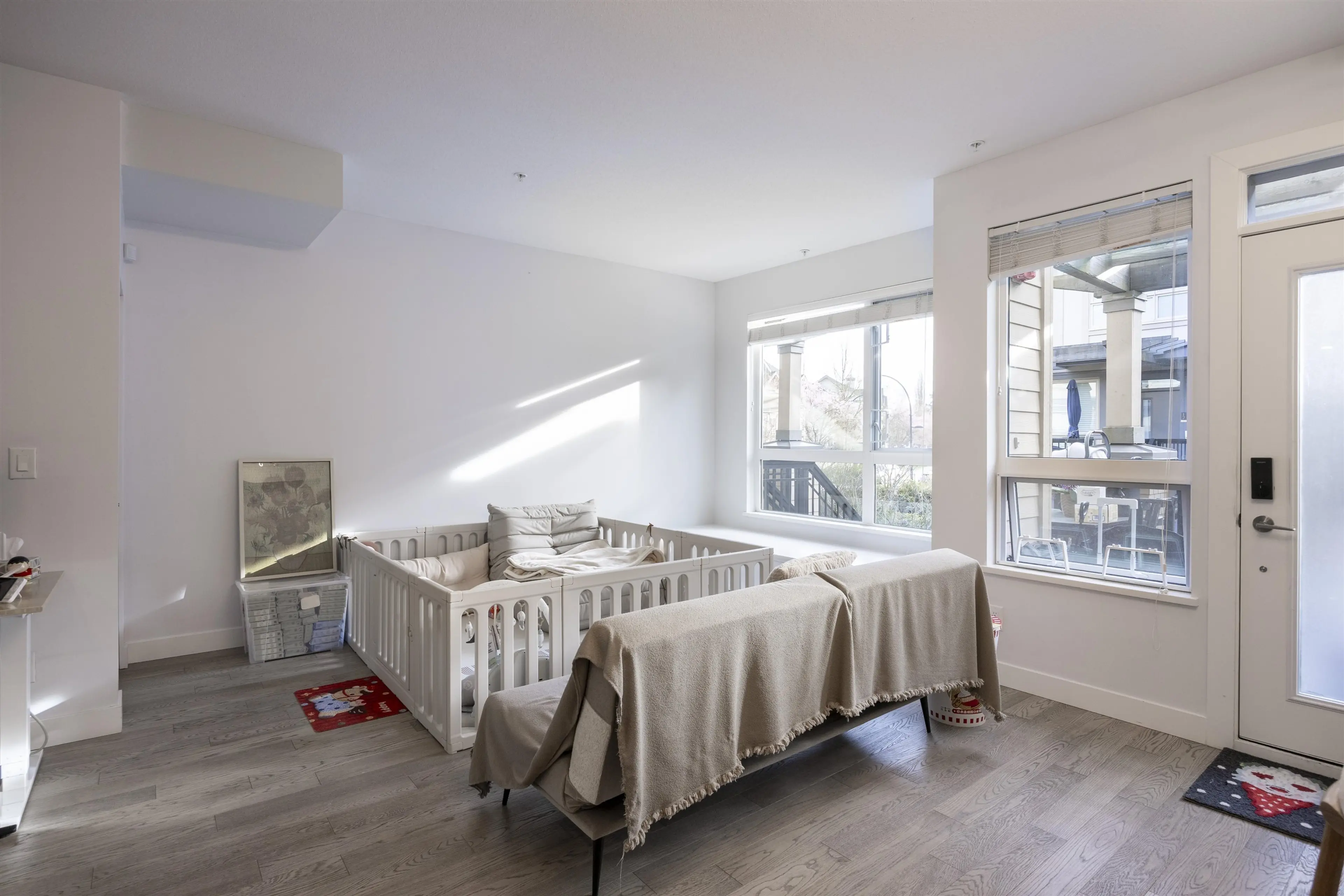 Property at #8 3201 NOEL DRIVE, Burnaby, BC